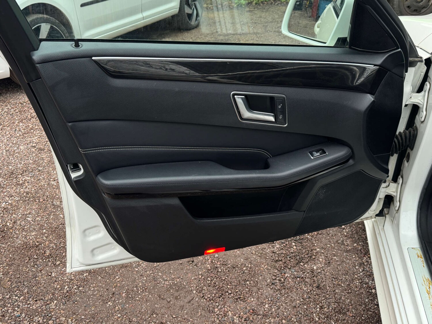 Used Mercedes-Benz E Class 2014 for sale - 77383389: Photo 36