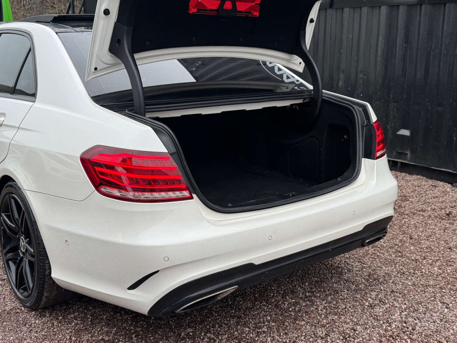 Used Mercedes-Benz E Class 2014 for sale - 77383389: Photo 51