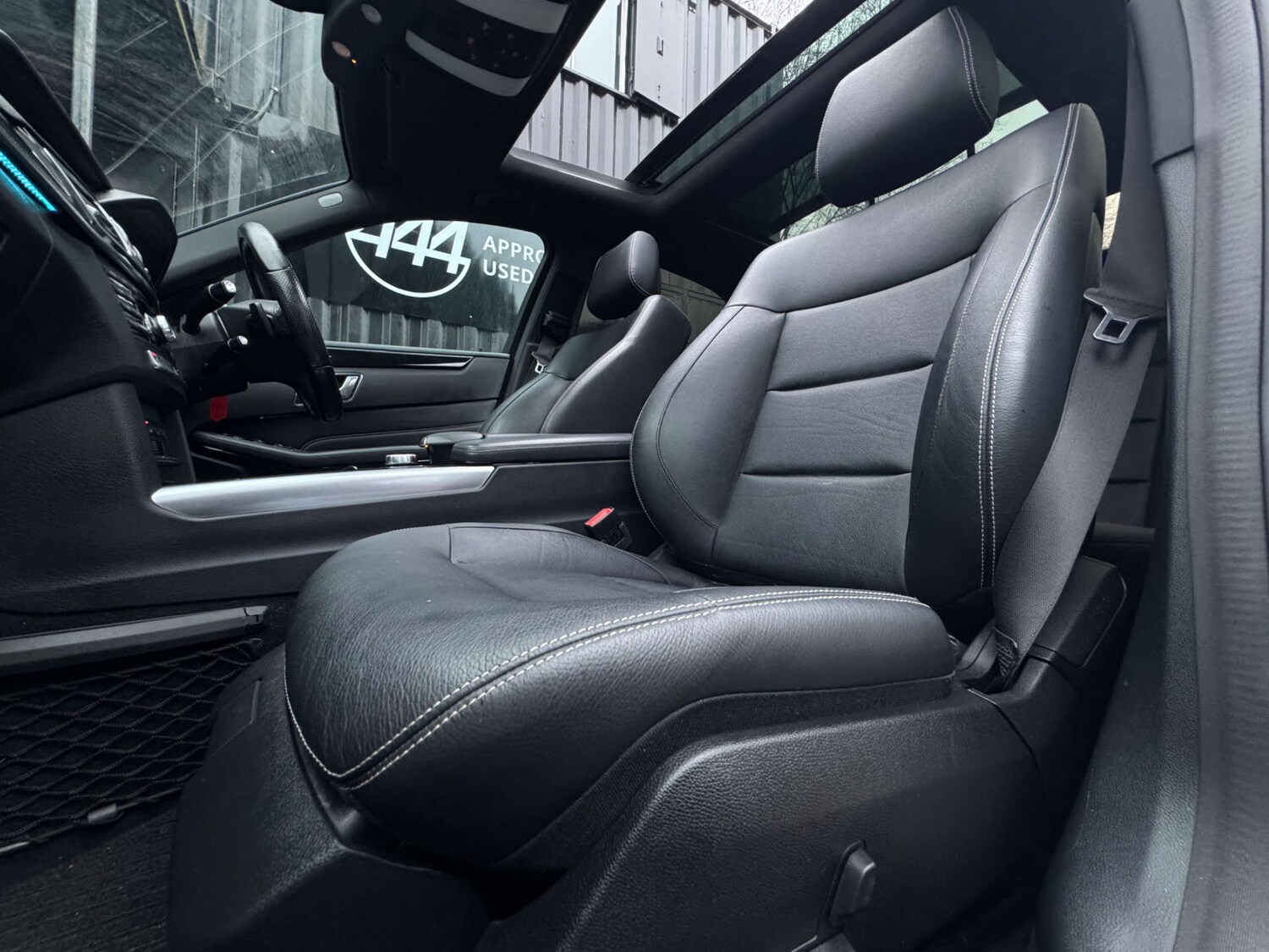 Used Mercedes-Benz E Class 2014 for sale - 77383389: Photo 55