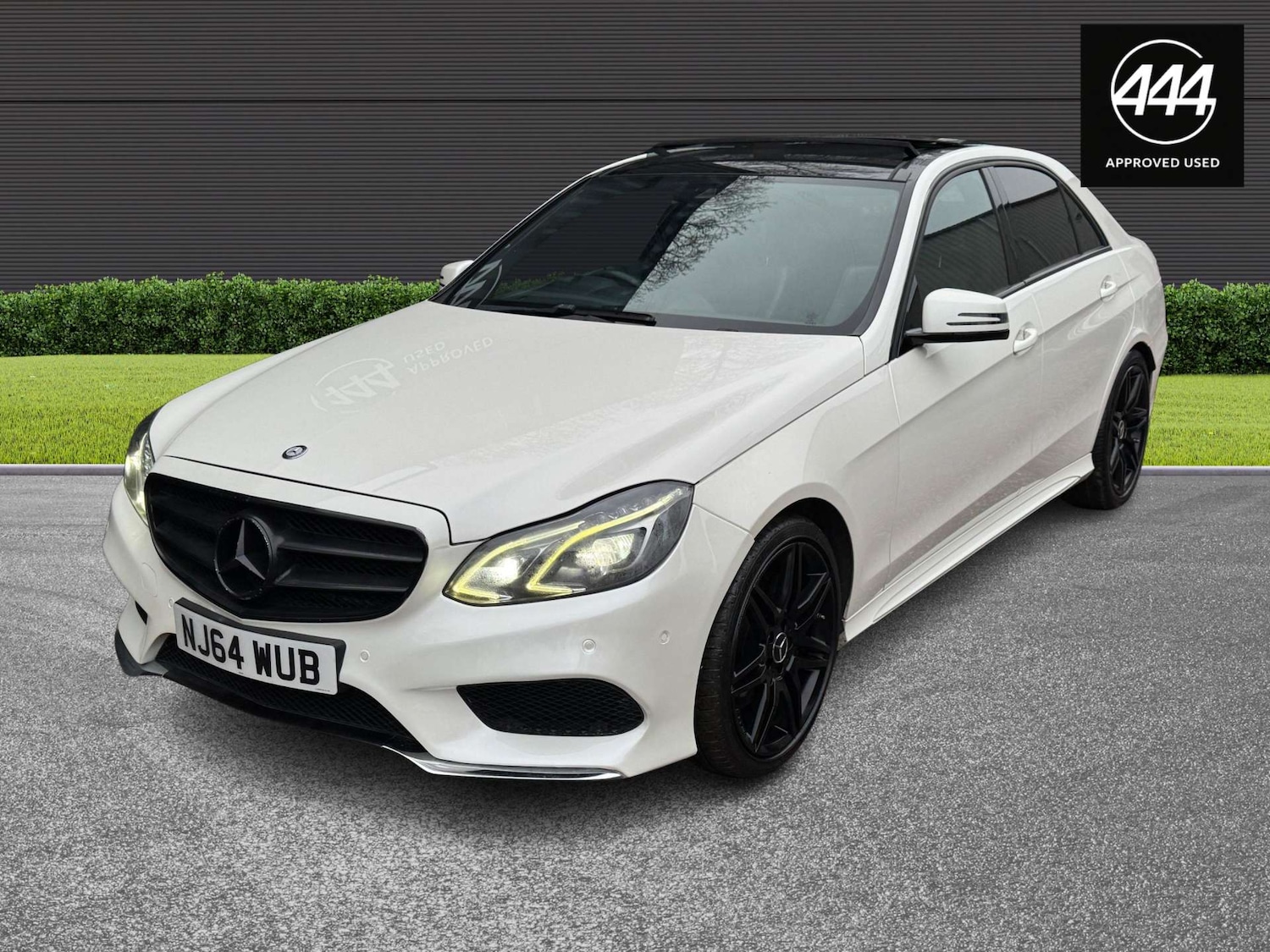 Used Mercedes-Benz E Class 2014 for sale - 77383389: Photo 6
