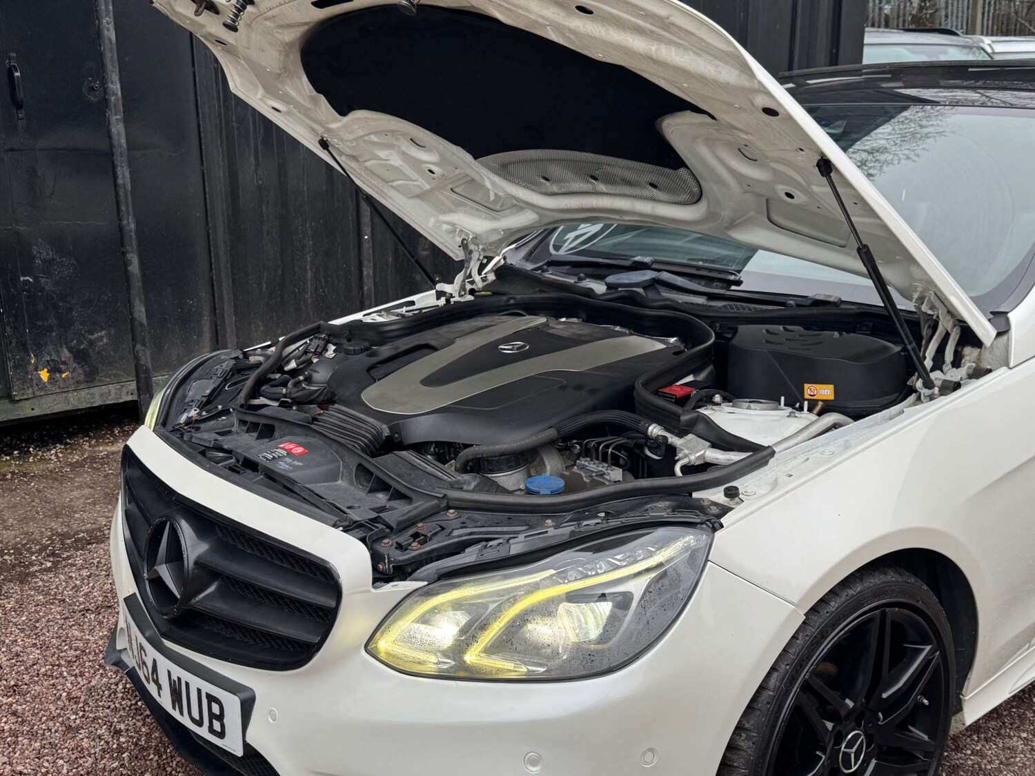 Used Mercedes-Benz E Class 2014 for sale - 77383389: Photo 61