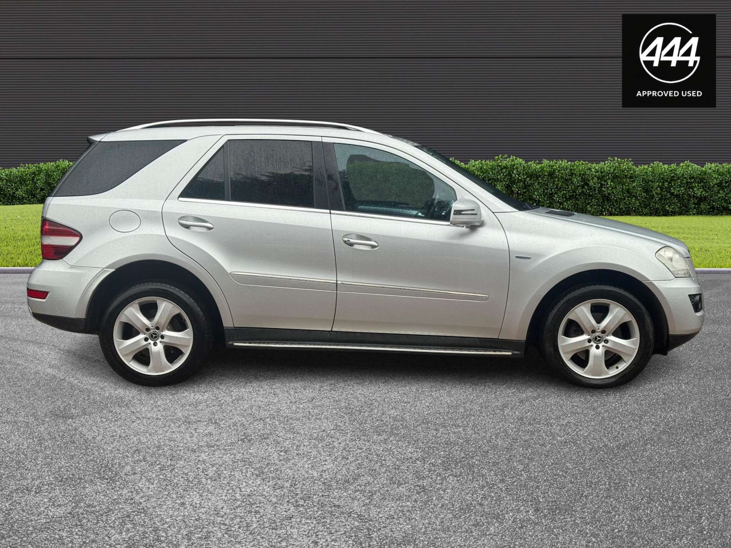 Used Mercedes-Benz M Class 2011 for sale - 77618895: Photo 14