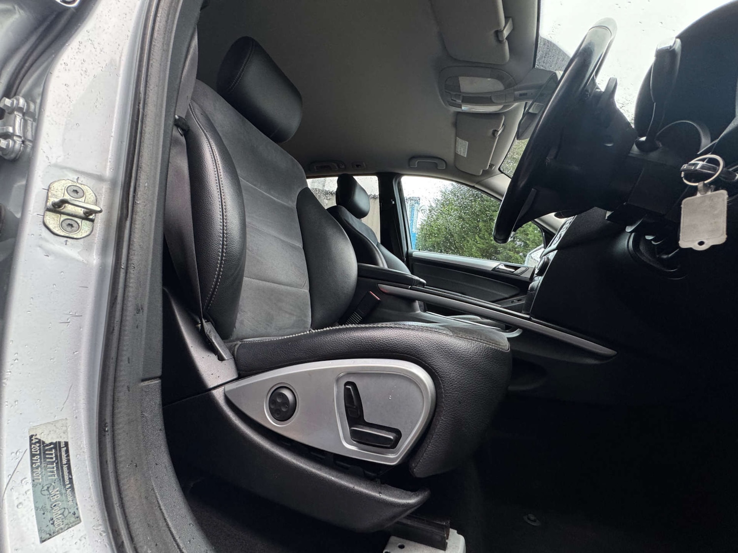 Used Mercedes-Benz M Class 2011 for sale - 77618895: Photo 21