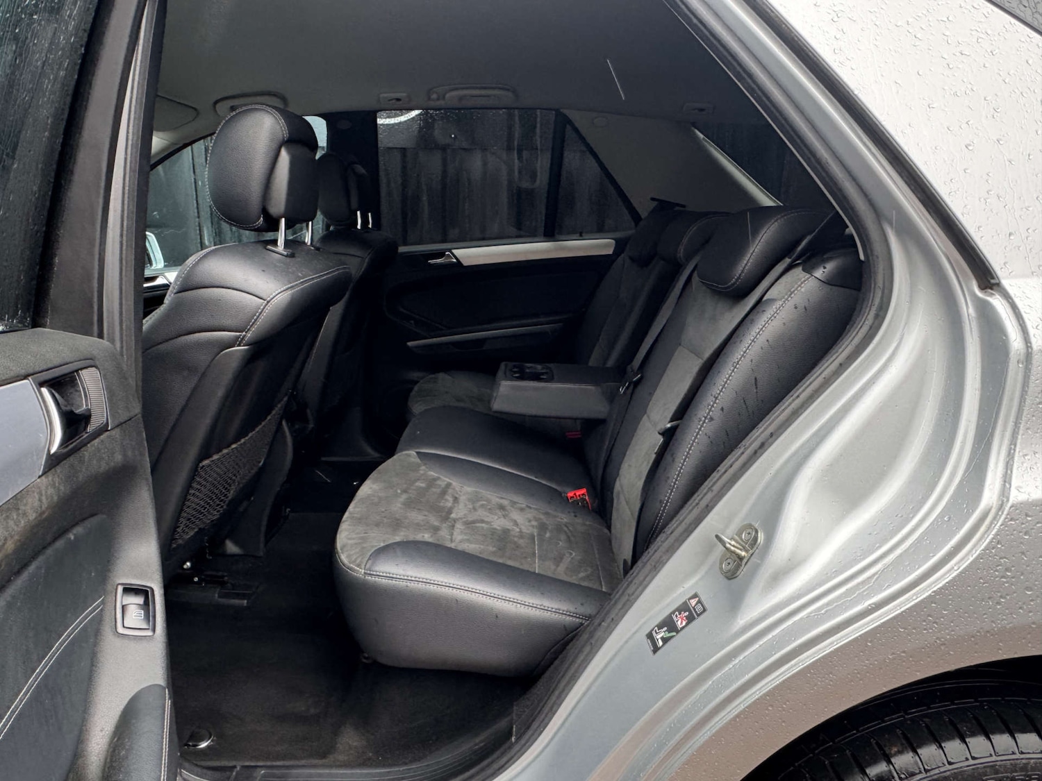 Used Mercedes-Benz M Class 2011 for sale - 77618895: Photo 26