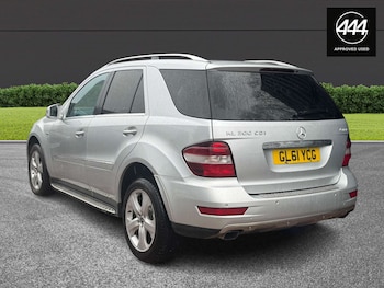 Used Mercedes-Benz M Class 2011 for sale - 77618895: Photo