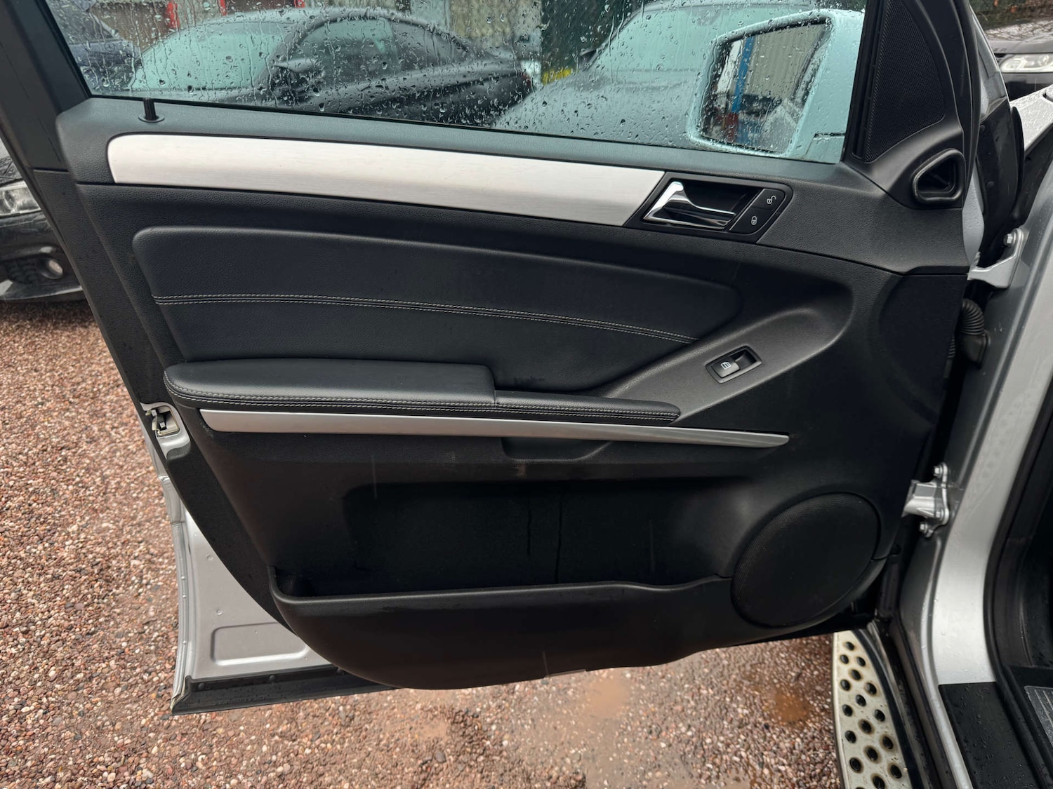 Used Mercedes-Benz M Class 2011 for sale - 77618895: Photo 40