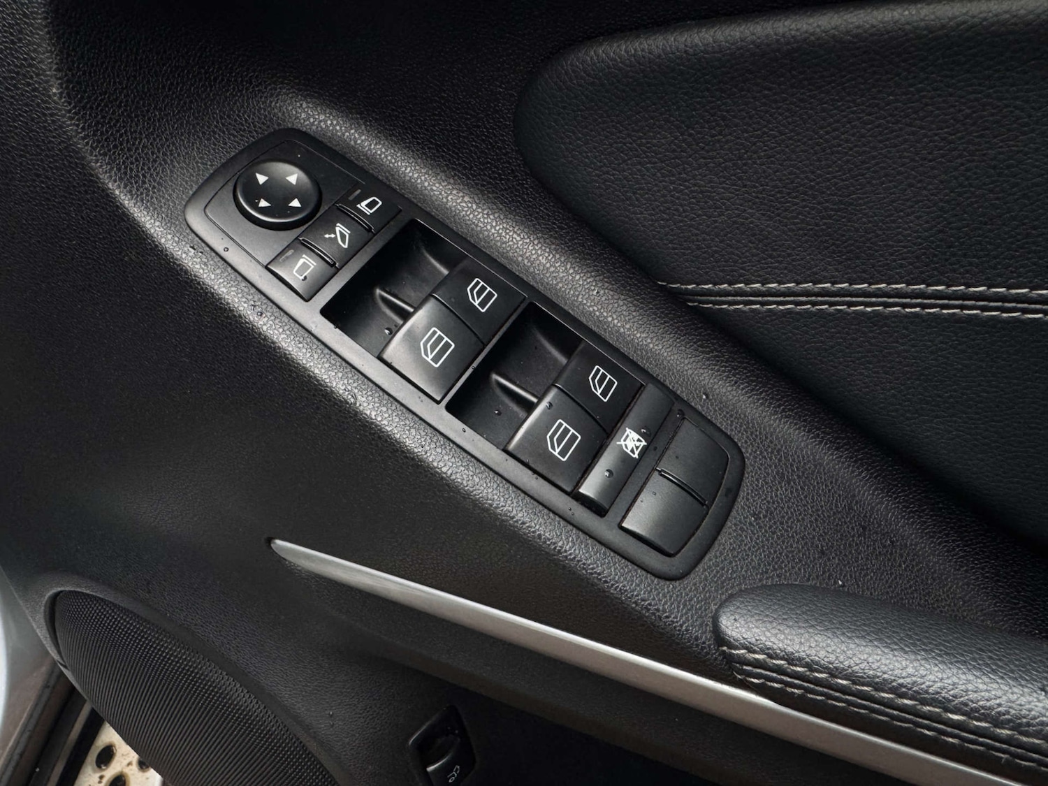 Used Mercedes-Benz M Class 2011 for sale - 77618895: Photo 61