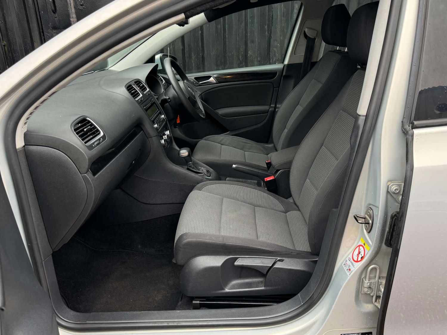 Used Volkswagen Golf 2009 for sale - 77778119: Photo 49