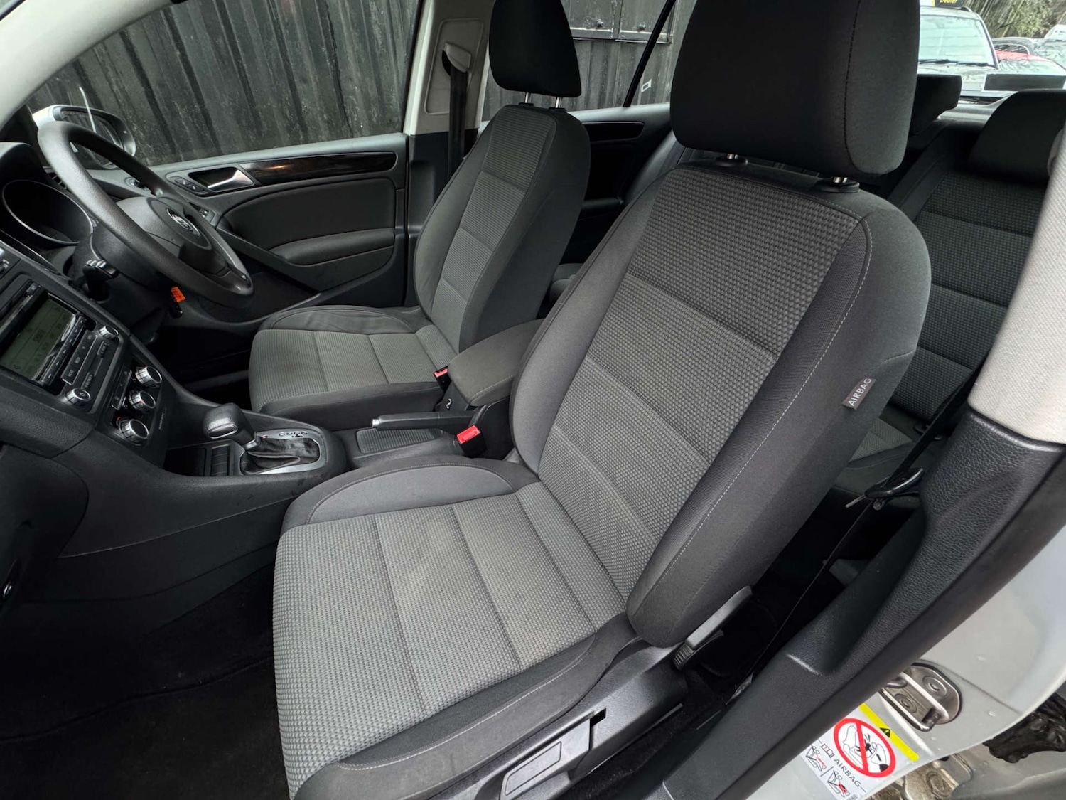 Used Volkswagen Golf 2009 for sale - 77778119: Photo 51