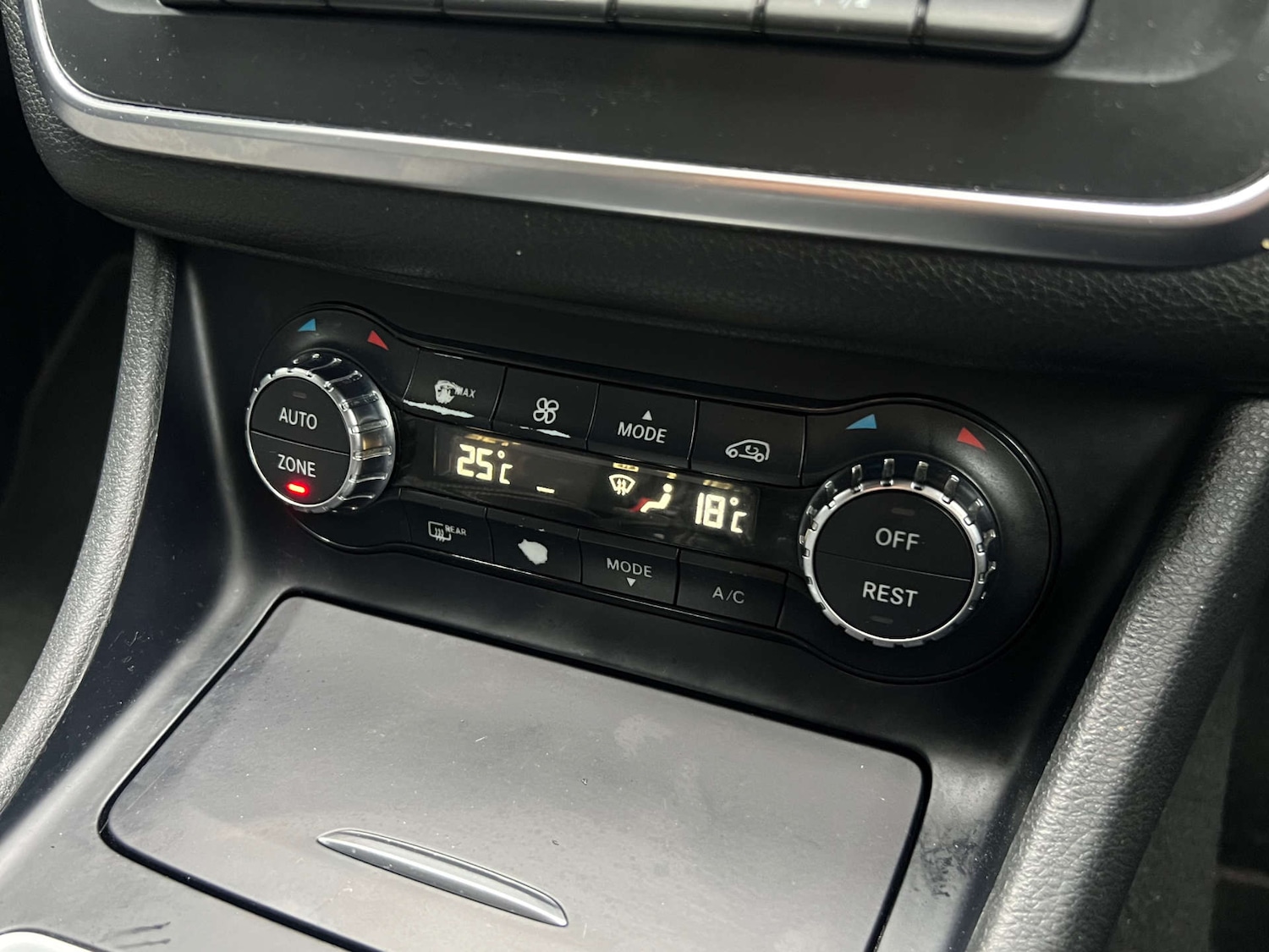 Used Mercedes-Benz CLA 2015 for sale - 77138692: Photo 45