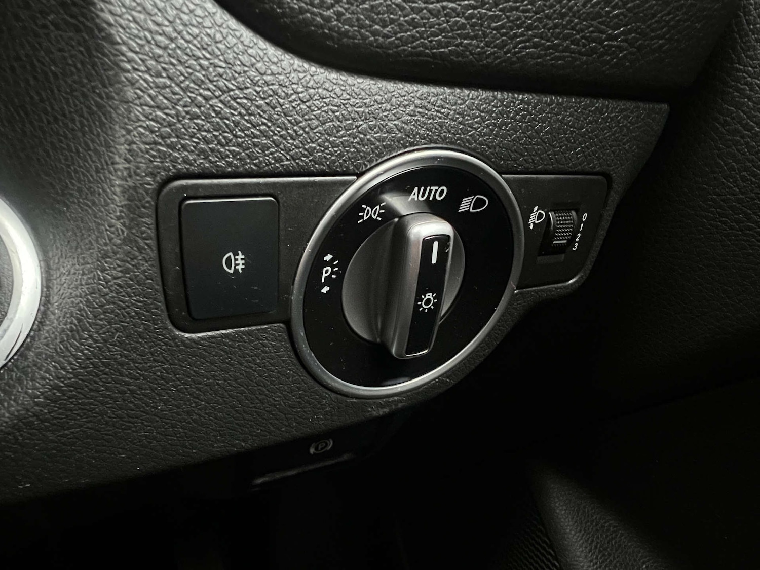 Used Mercedes-Benz CLA 2015 for sale - 77138692: Photo 52