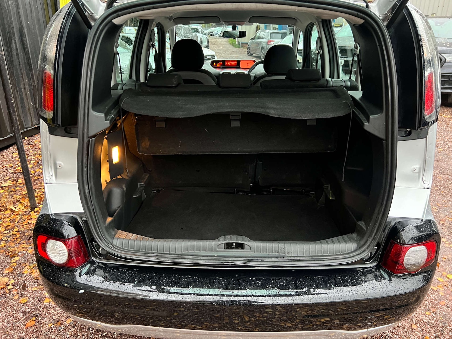 Used Citroen C3 Picasso 2014 for sale - 77138691: Photo 26