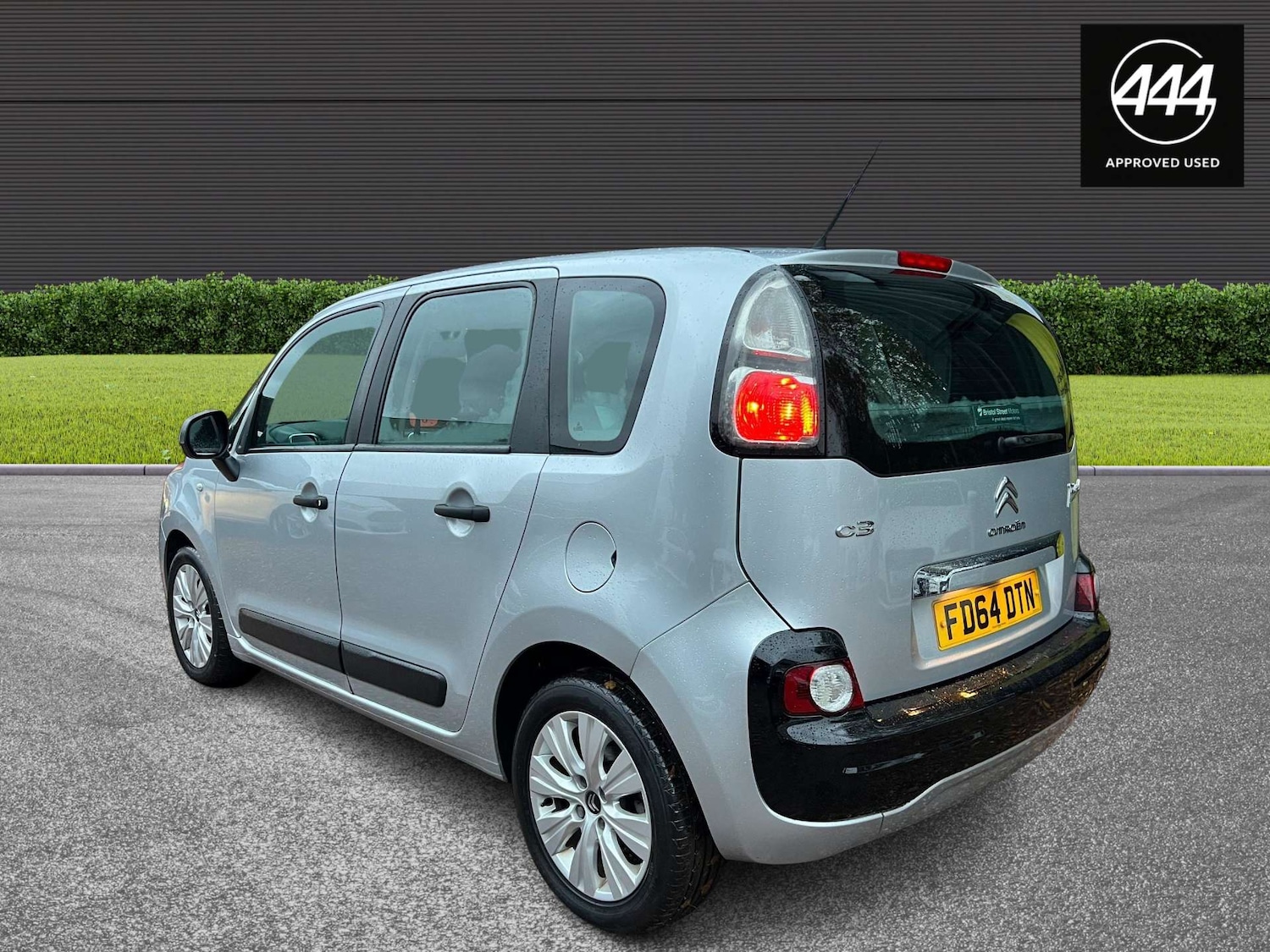 Used Citroen C3 Picasso 2014 for sale - 77138691: Photo 3