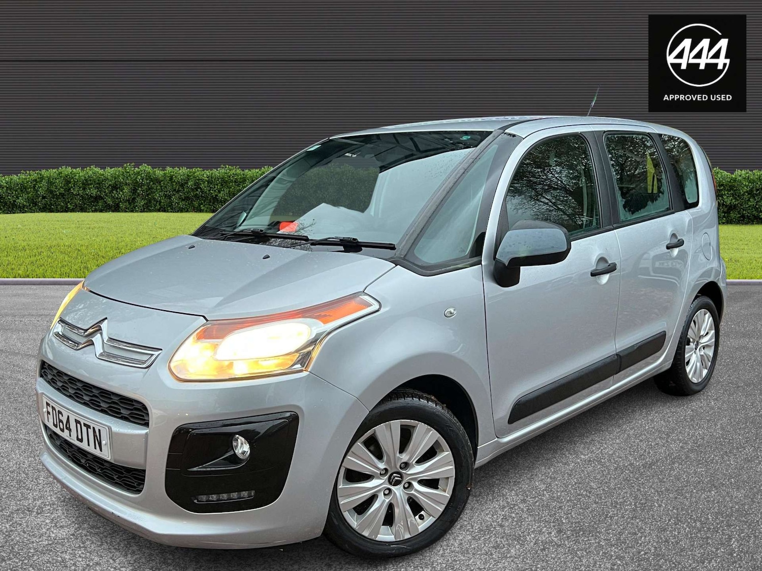 Used Citroen C3 Picasso 2014 for sale - 77138691: Photo 4