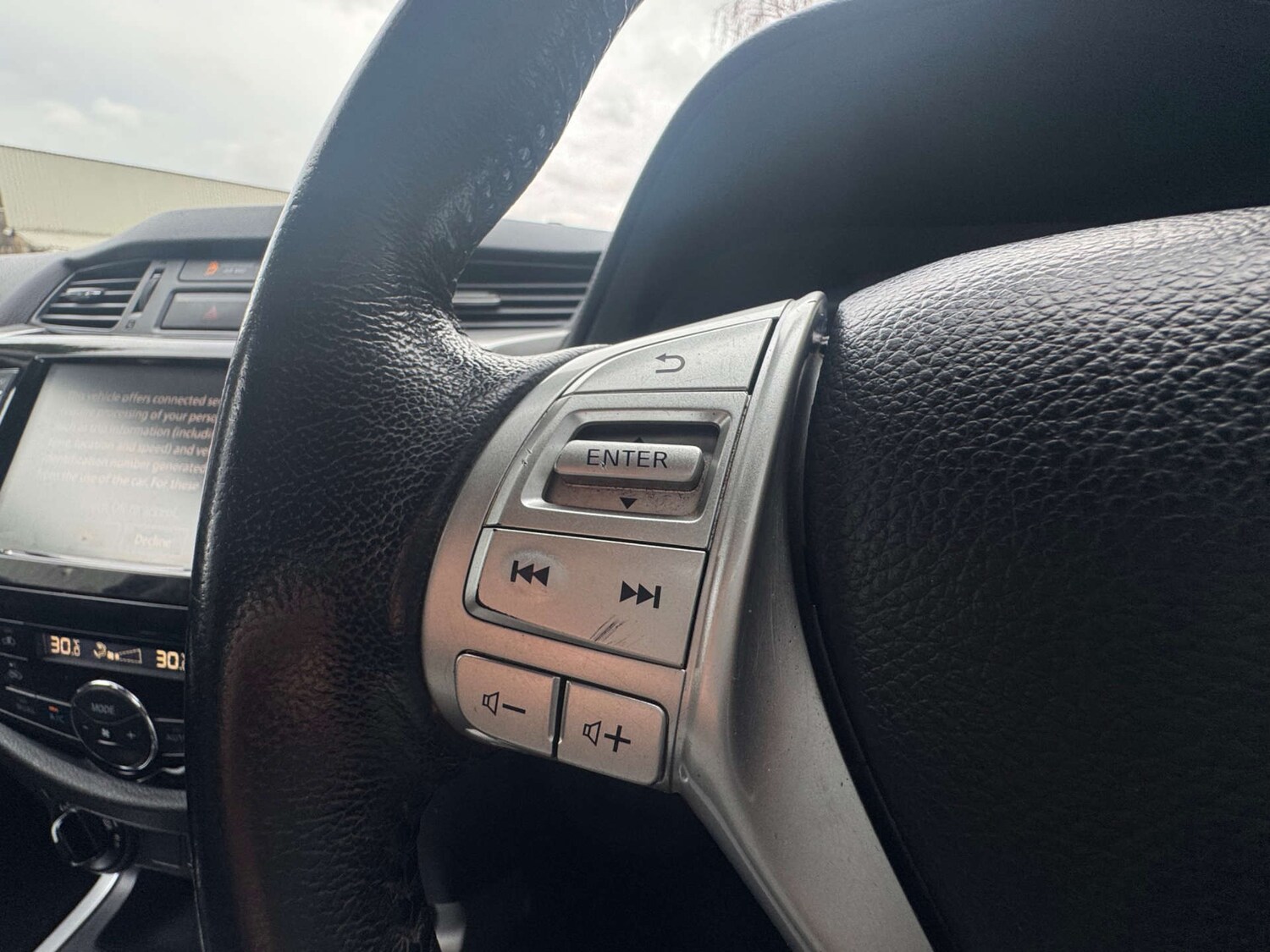 Used Nissan Navara 2020 for sale - 77368231: Photo 17