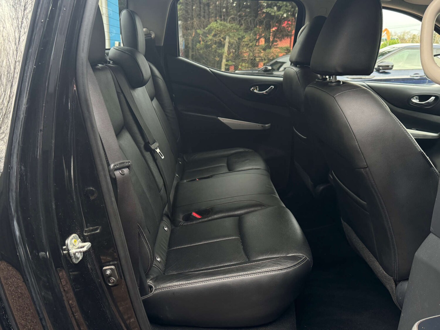 Used Nissan Navara 2020 for sale - 77368231: Photo 41