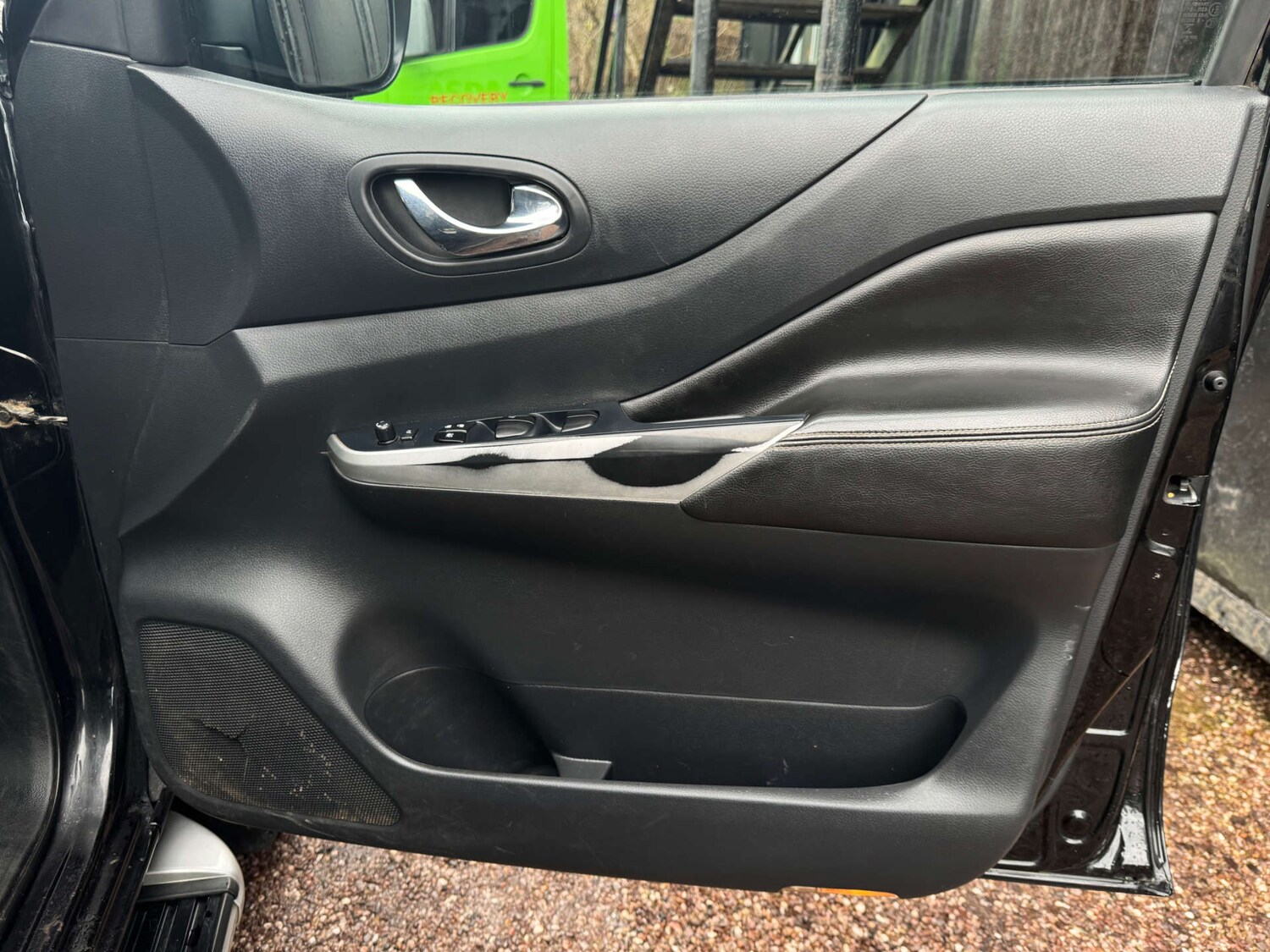 Used Nissan Navara 2020 for sale - 77368231: Photo 51