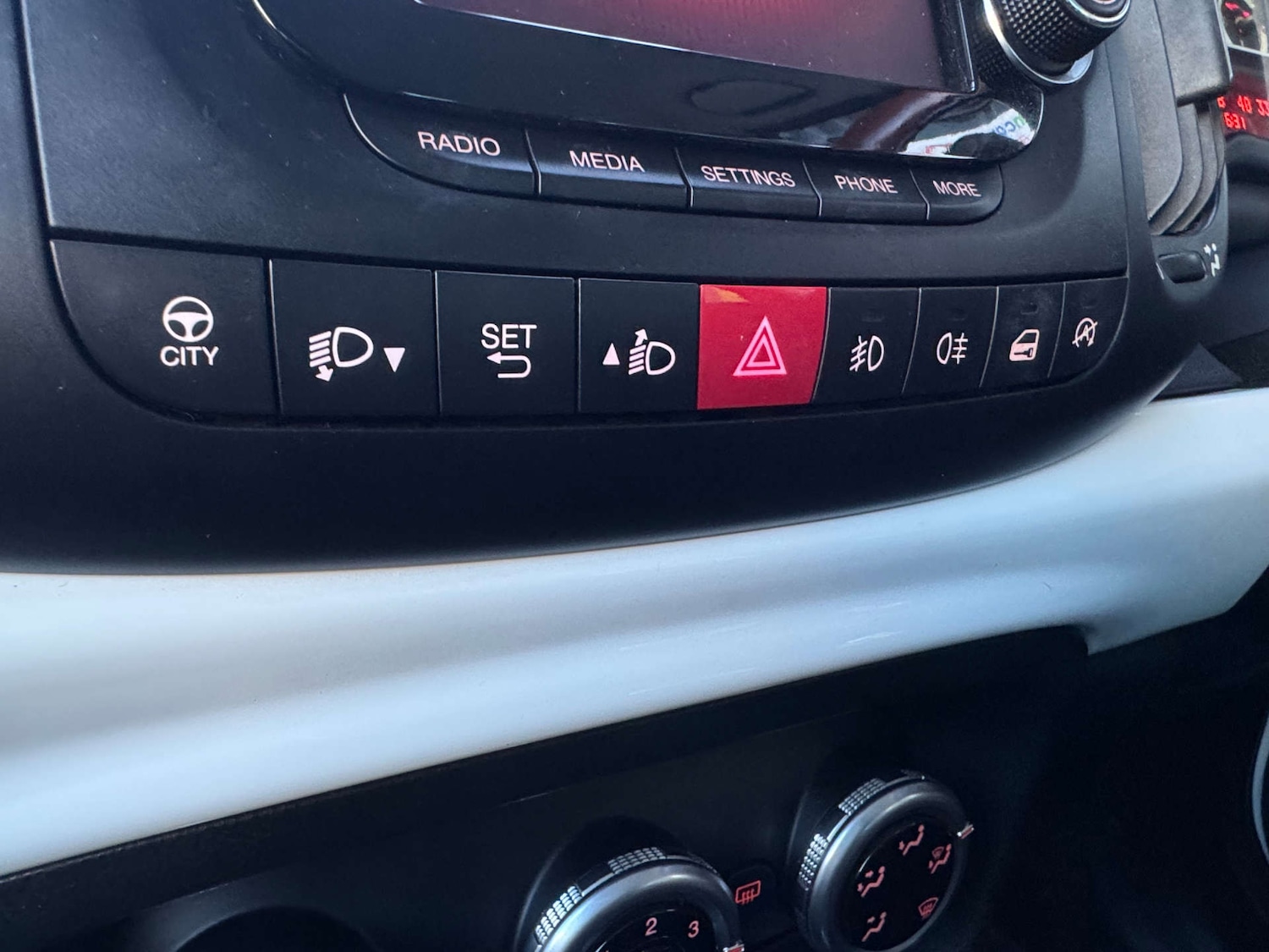 Used Fiat 500L 2014 for sale - 77138689: Photo 25