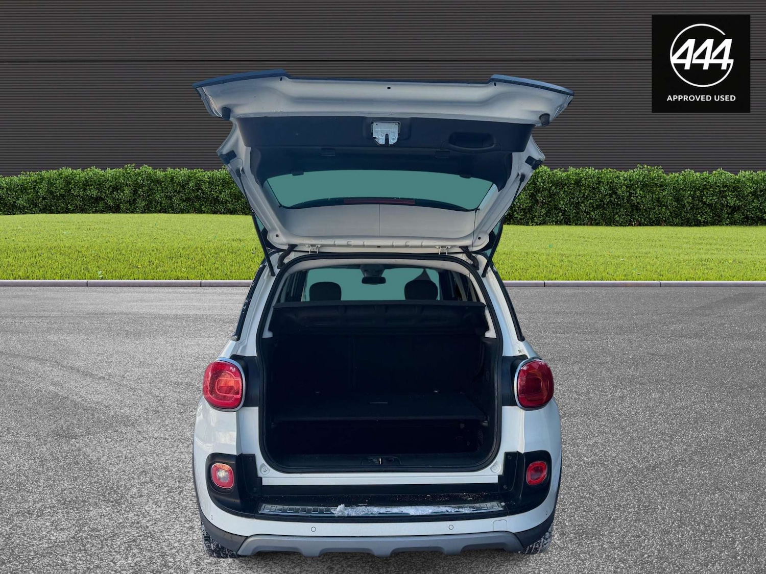 Used Fiat 500L 2014 for sale - 77138689: Photo 4