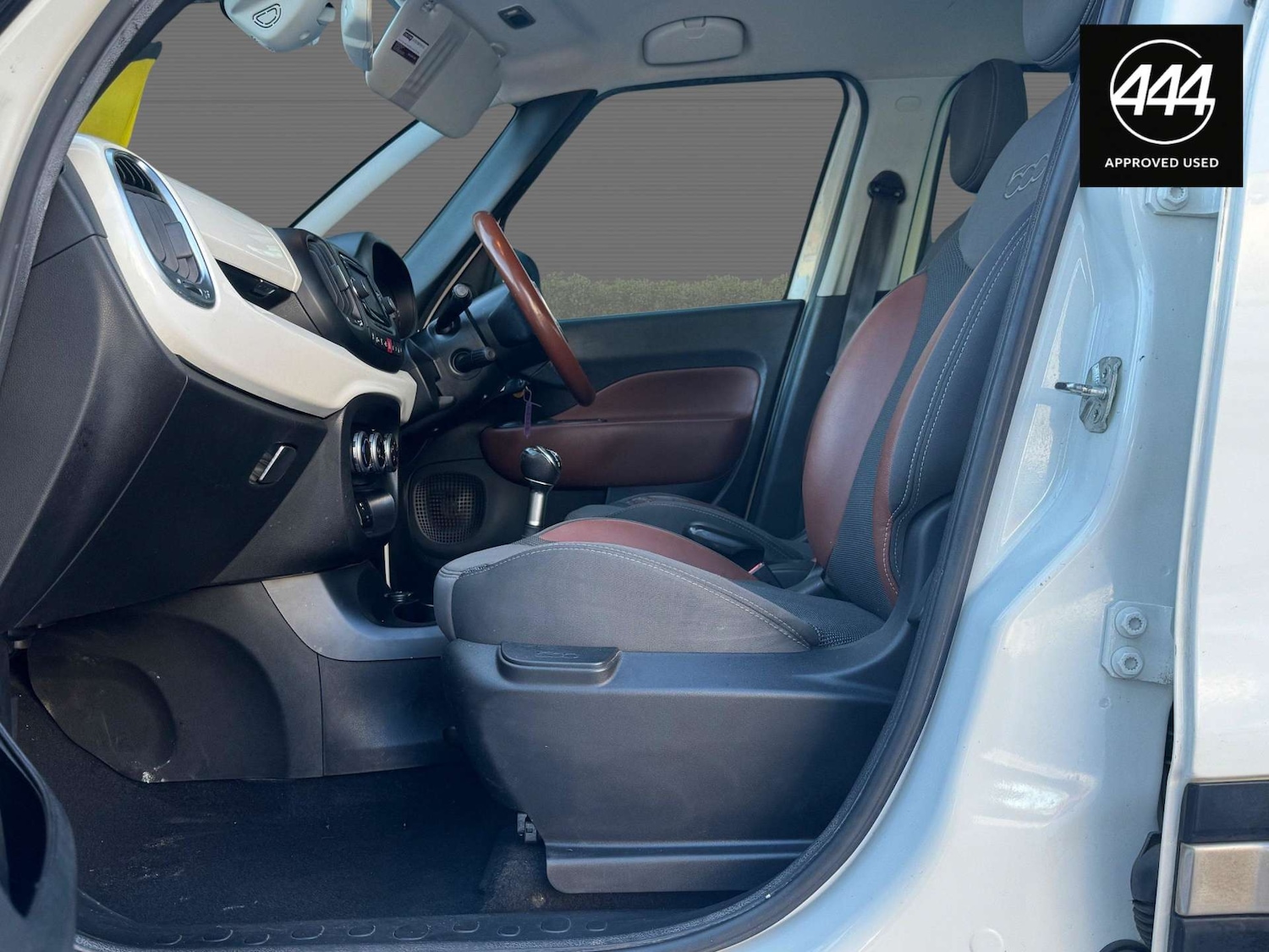 Used Fiat 500L 2014 for sale - 77138689: Photo 7