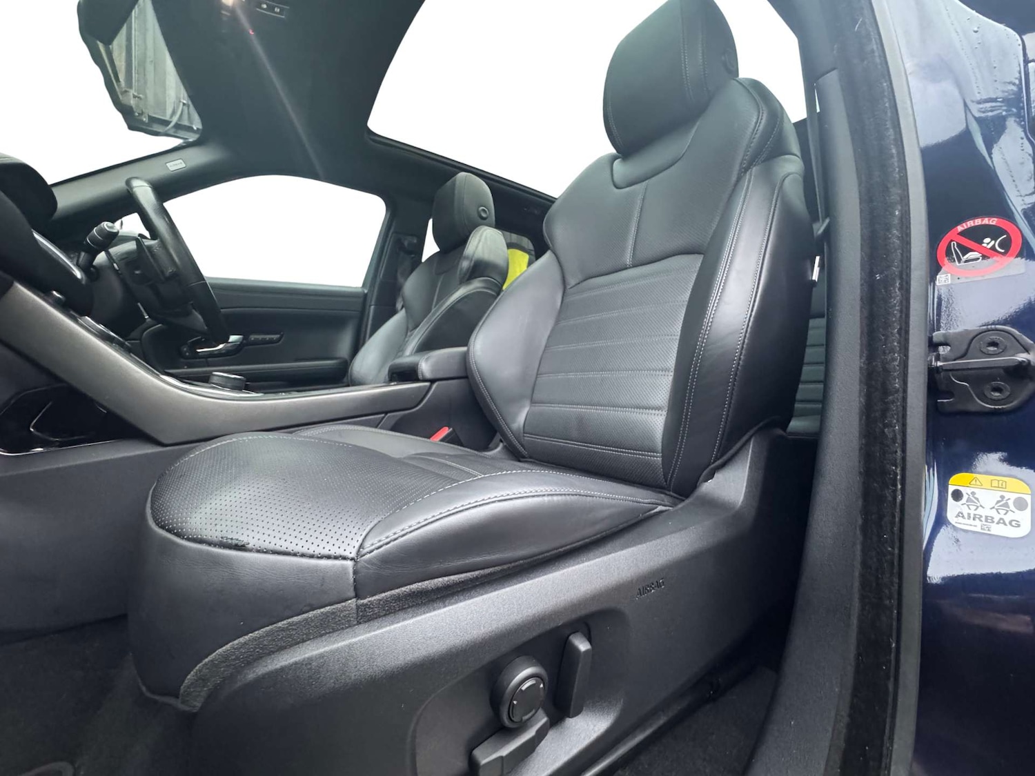 Used Land Rover Range Rover Evoque 2019 for sale - 77152813: Photo 44