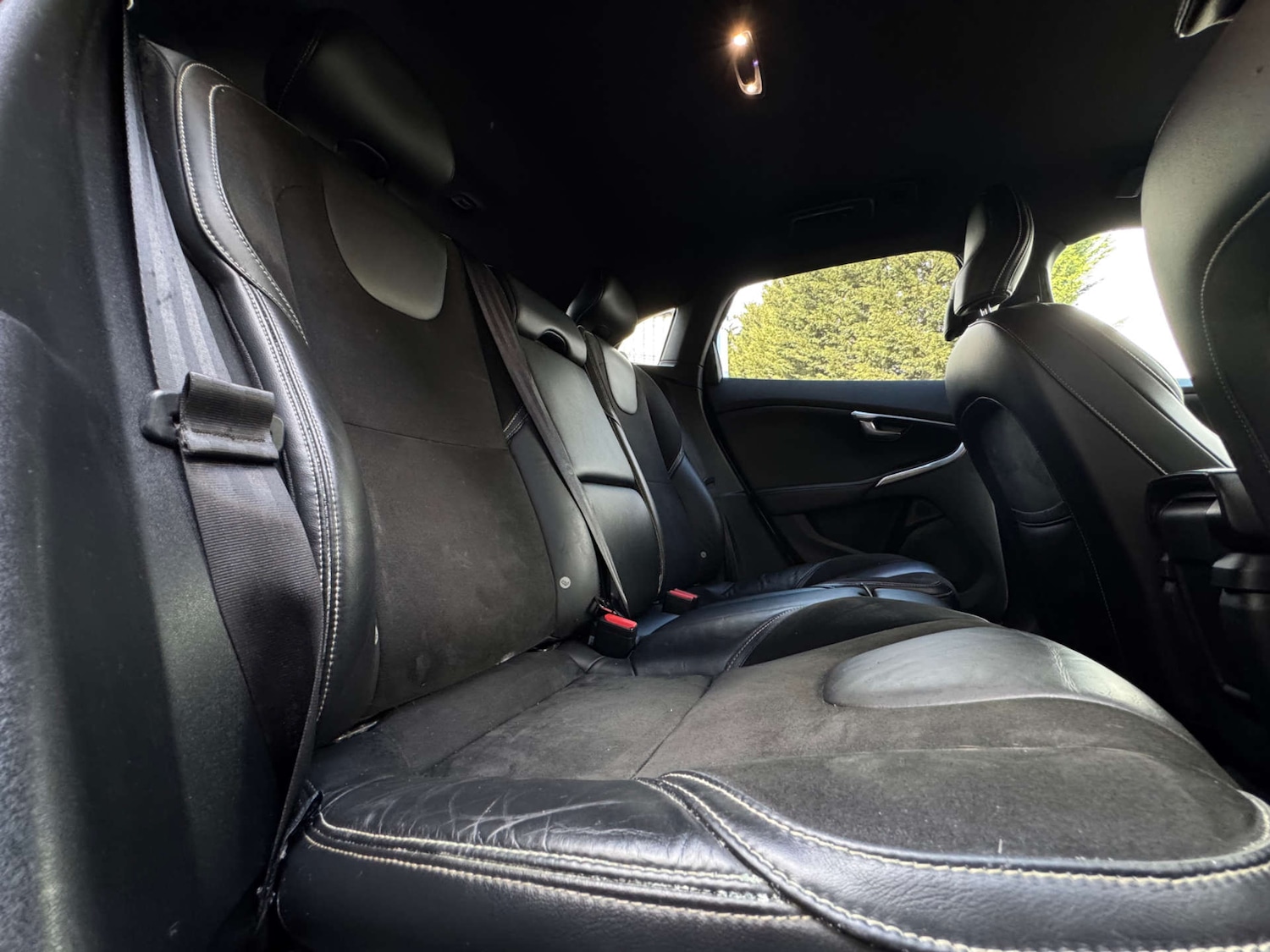 Used Volvo V40 2018 for sale - 78026410: Photo 31