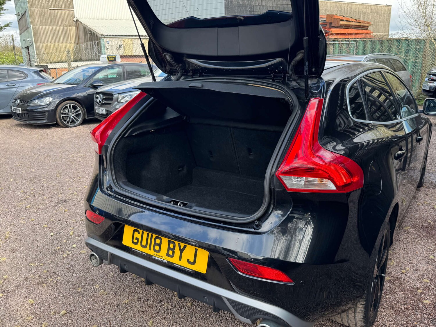 Used Volvo V40 2018 for sale - 78026410: Photo 34