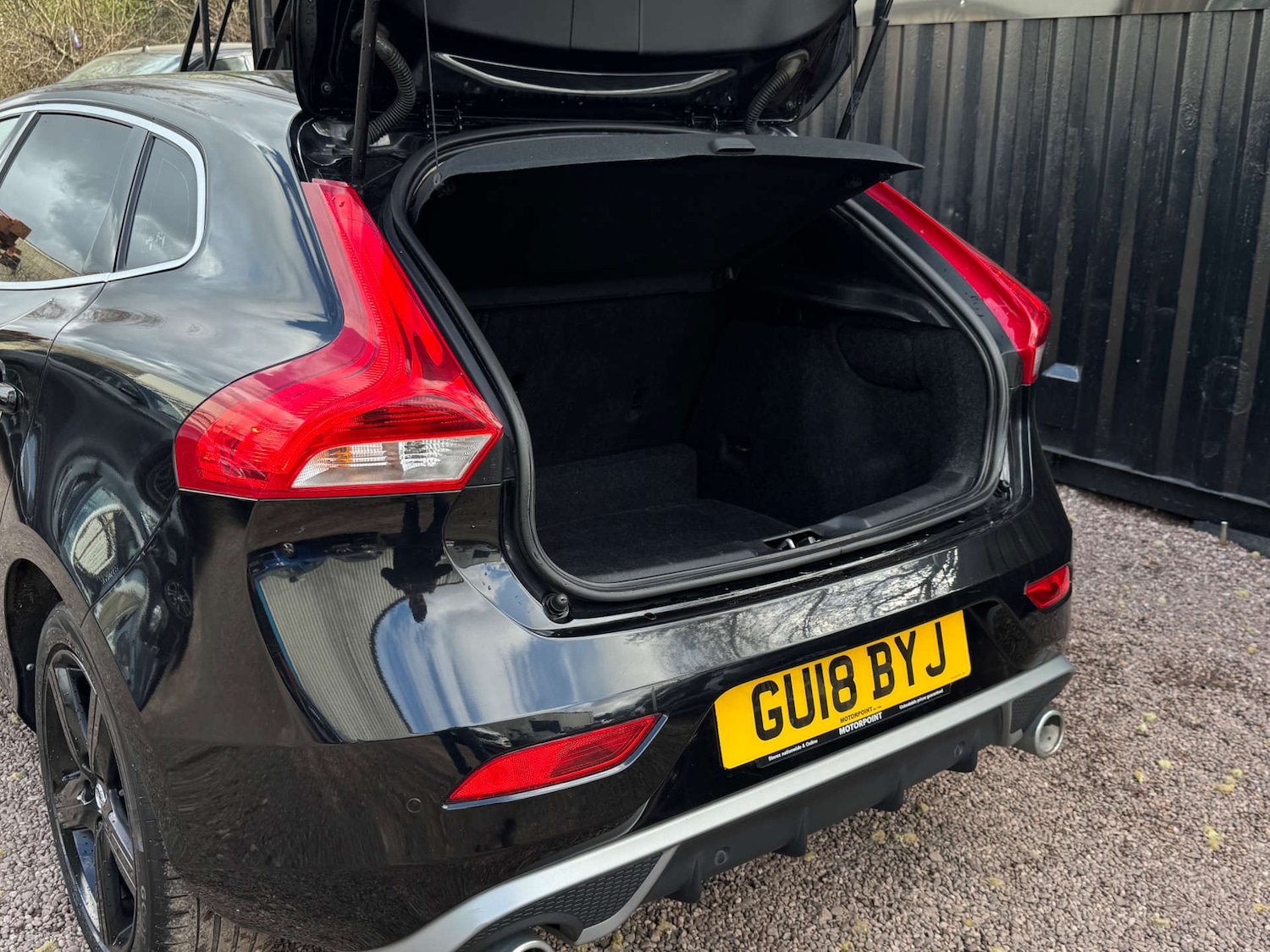 Used Volvo V40 2018 for sale - 78026410: Photo 39