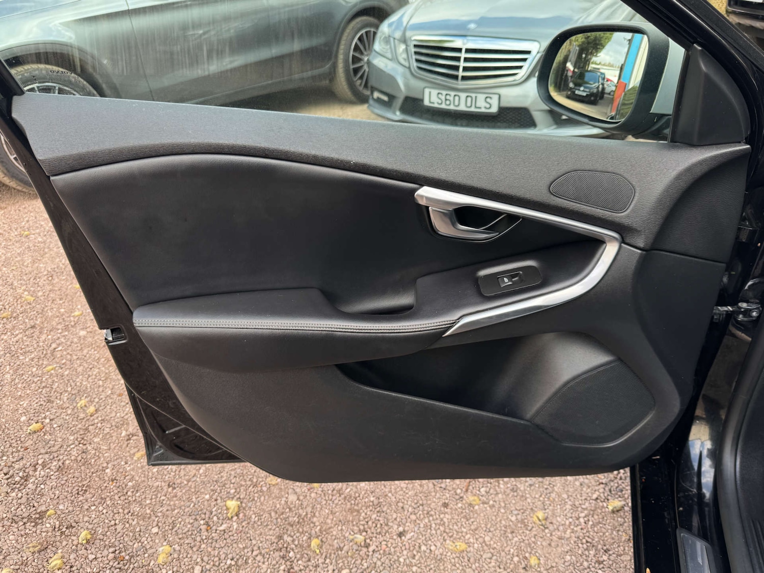 Used Volvo V40 2018 for sale - 78026410: Photo 44