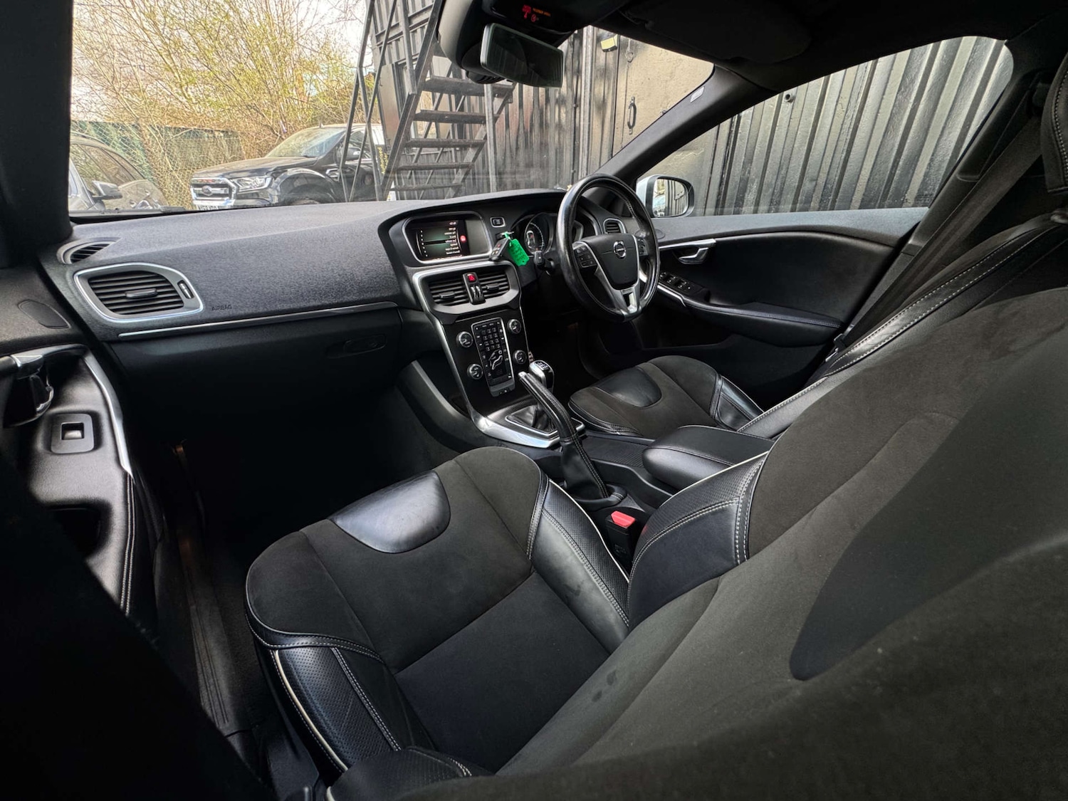 Used Volvo V40 2018 for sale - 78026410: Photo 45