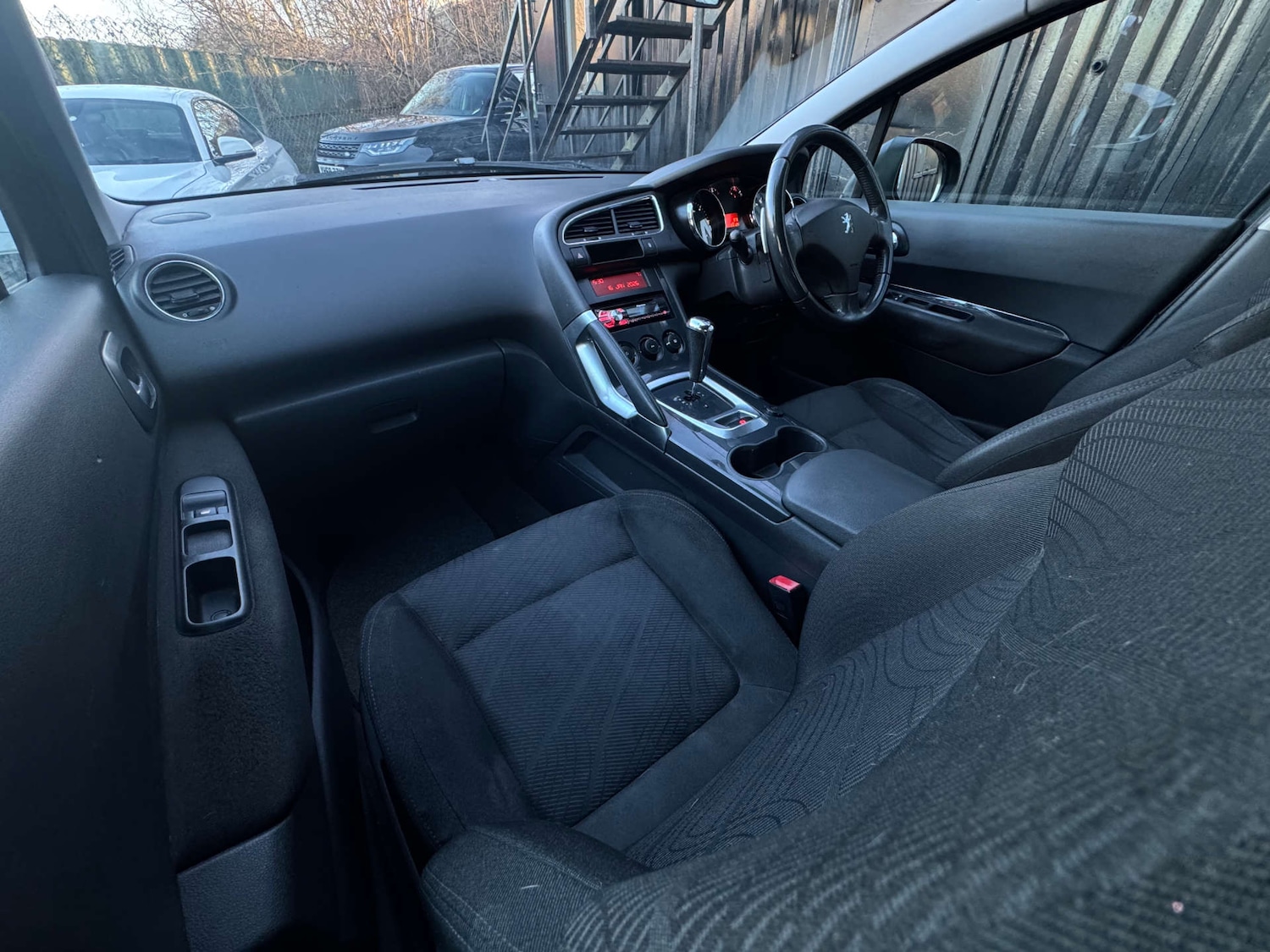 Used Peugeot 3008 2010 for sale - 77235352: Photo 16