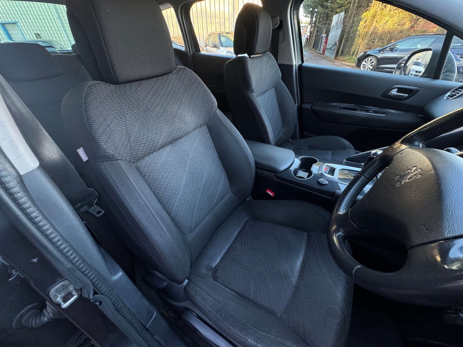 Used Peugeot 3008 2010 for sale - 77235352: Photo 19