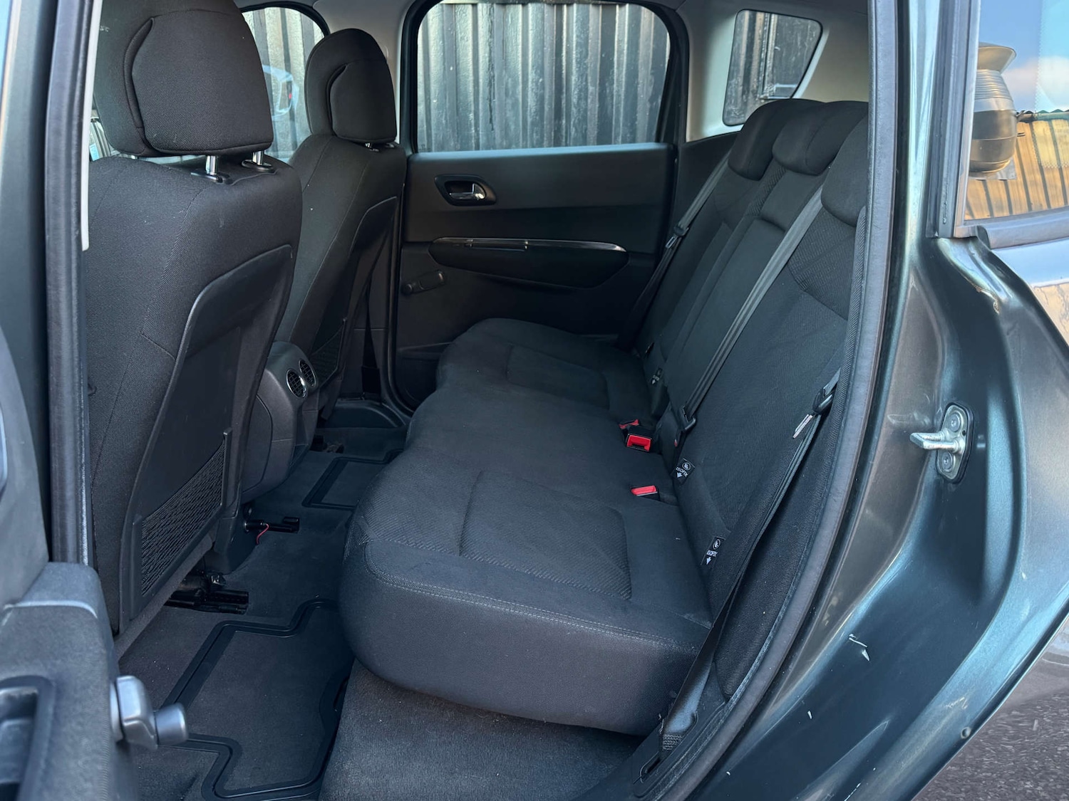 Used Peugeot 3008 2010 for sale - 77235352: Photo 27