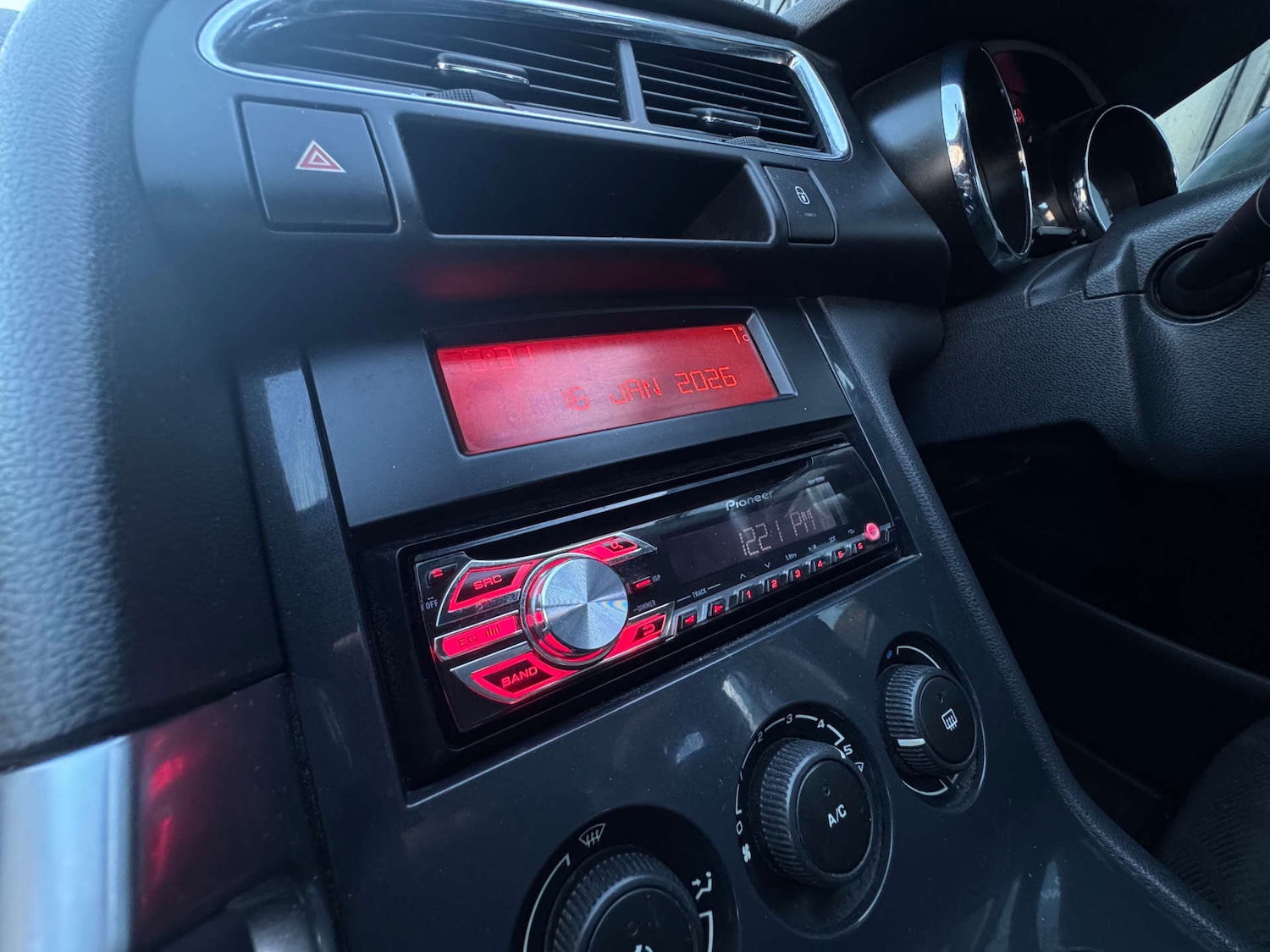 Used Peugeot 3008 2010 for sale - 77235352: Photo 38