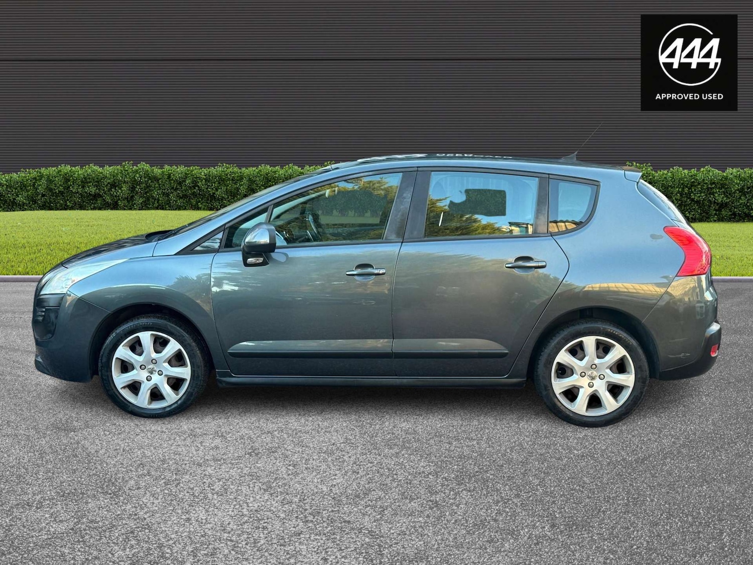 Used Peugeot 3008 2010 for sale - 77235352: Photo 9