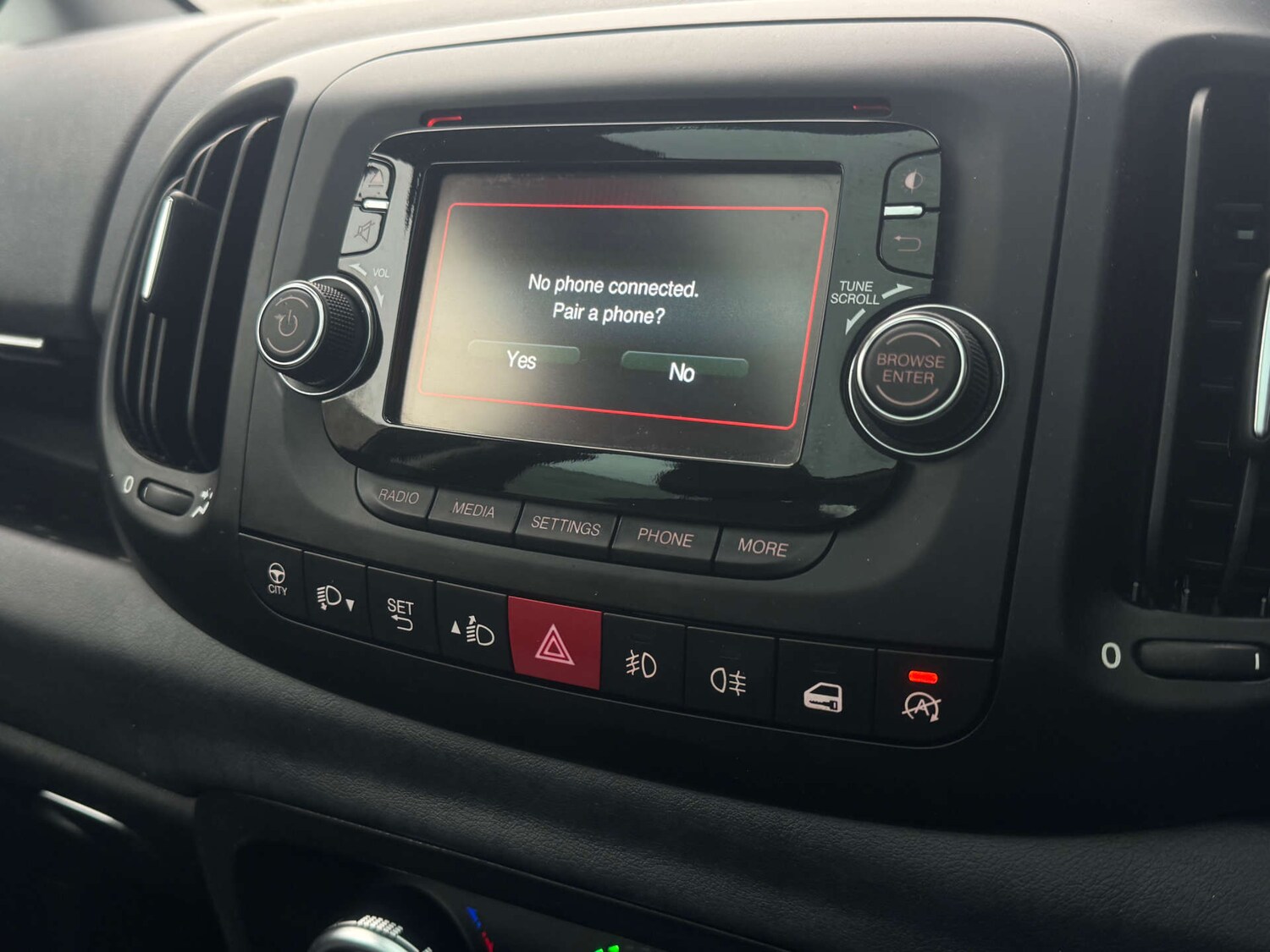 Used Fiat 500L 2013 for sale - 77502058: Photo 43