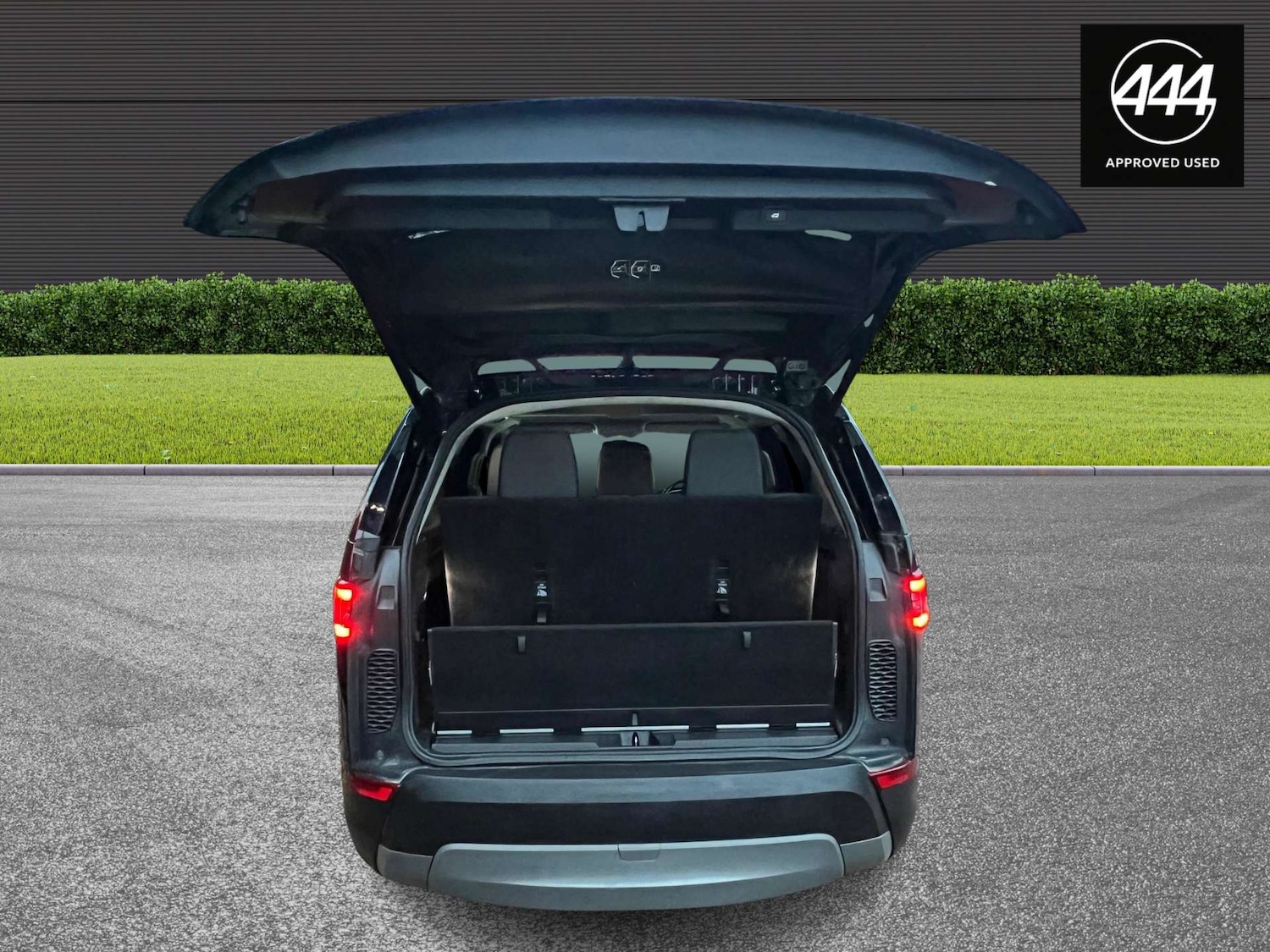 Used Land Rover Discovery 2018 for sale - 77152844: Photo 17