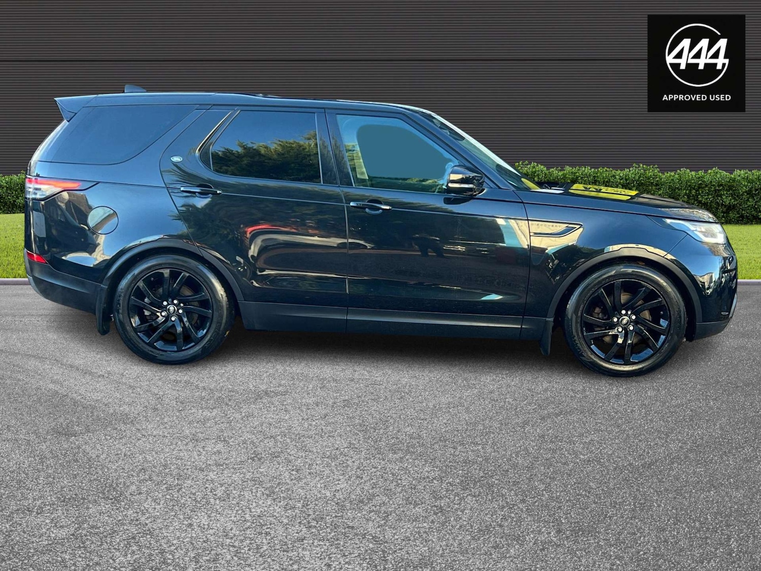 Used Land Rover Discovery 2018 for sale - 77152844: Photo 4