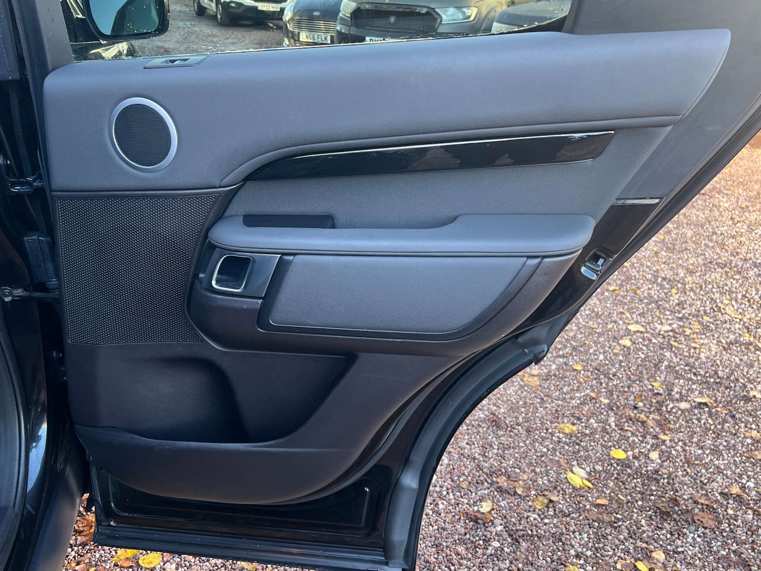 Used Land Rover Discovery 2018 for sale - 77152844: Photo 46