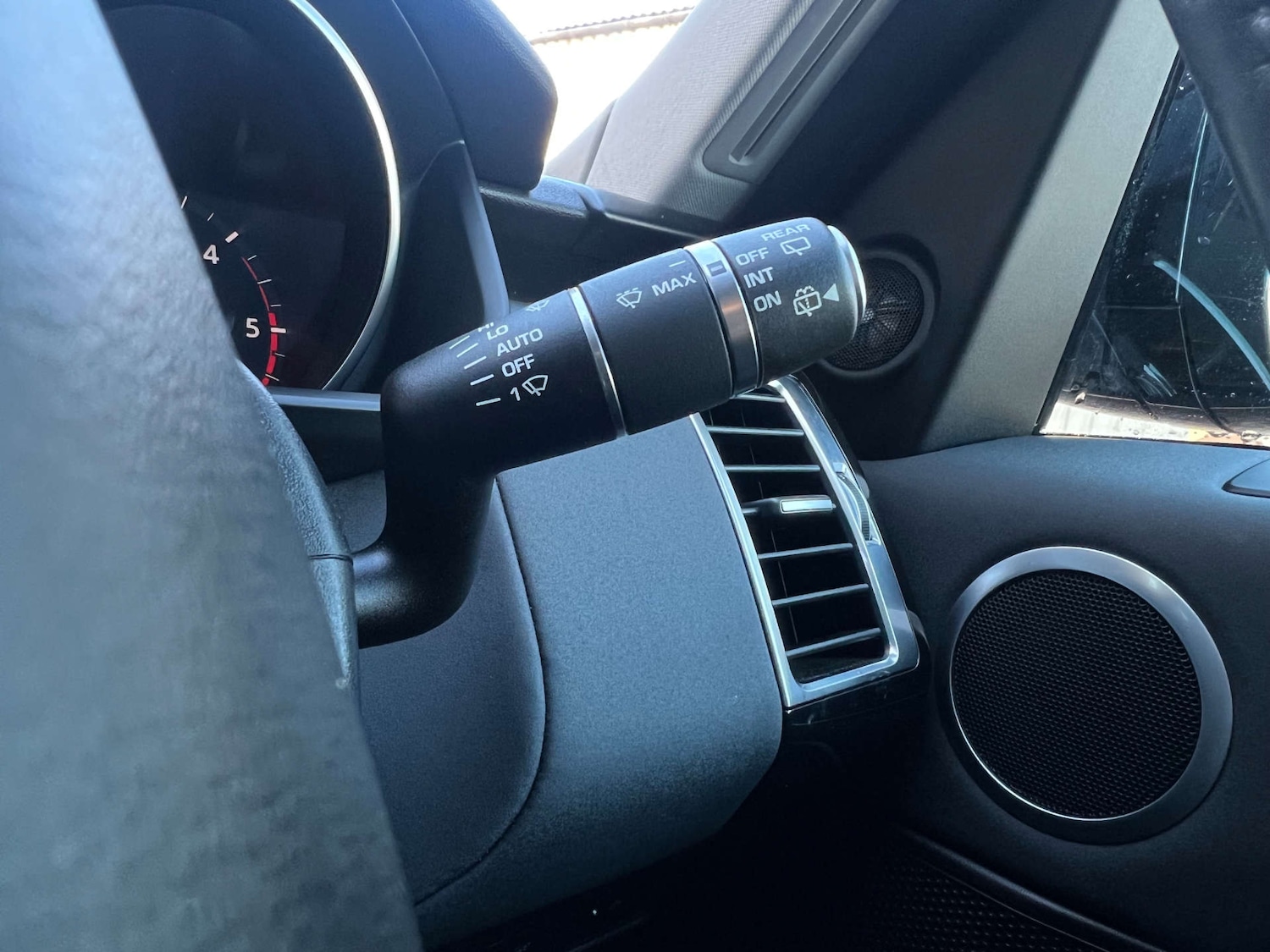 Used Land Rover Discovery 2018 for sale - 77152844: Photo 58