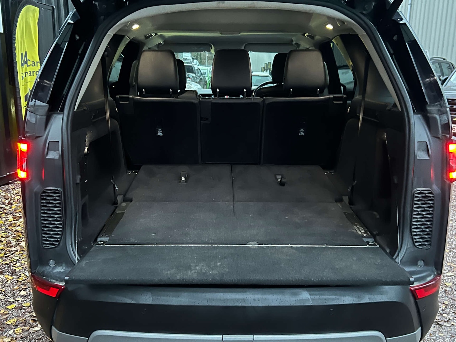 Used Land Rover Discovery 2018 for sale - 77152844: Photo 75