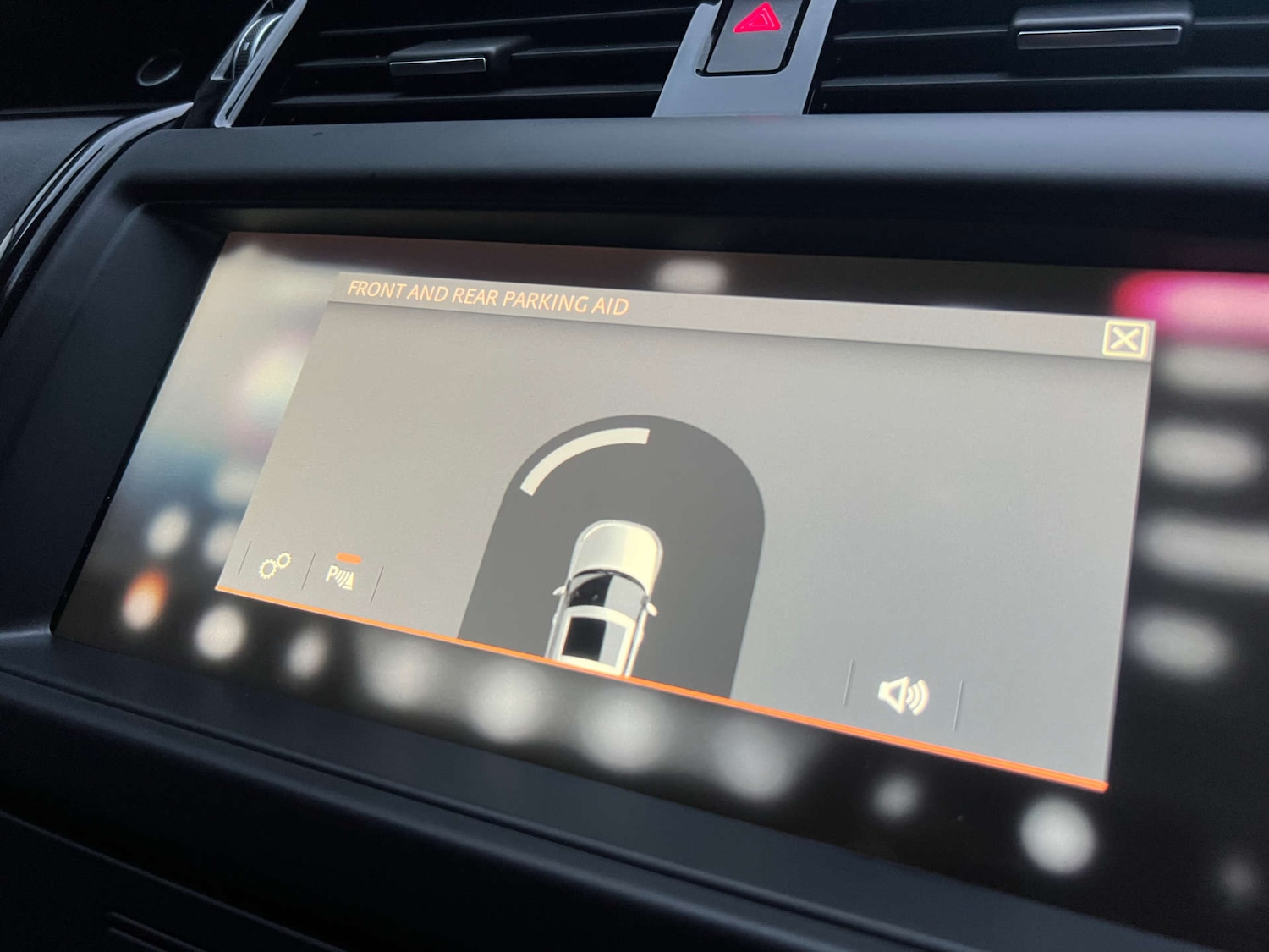 Used Land Rover Discovery 2018 for sale - 77152844: Photo 87