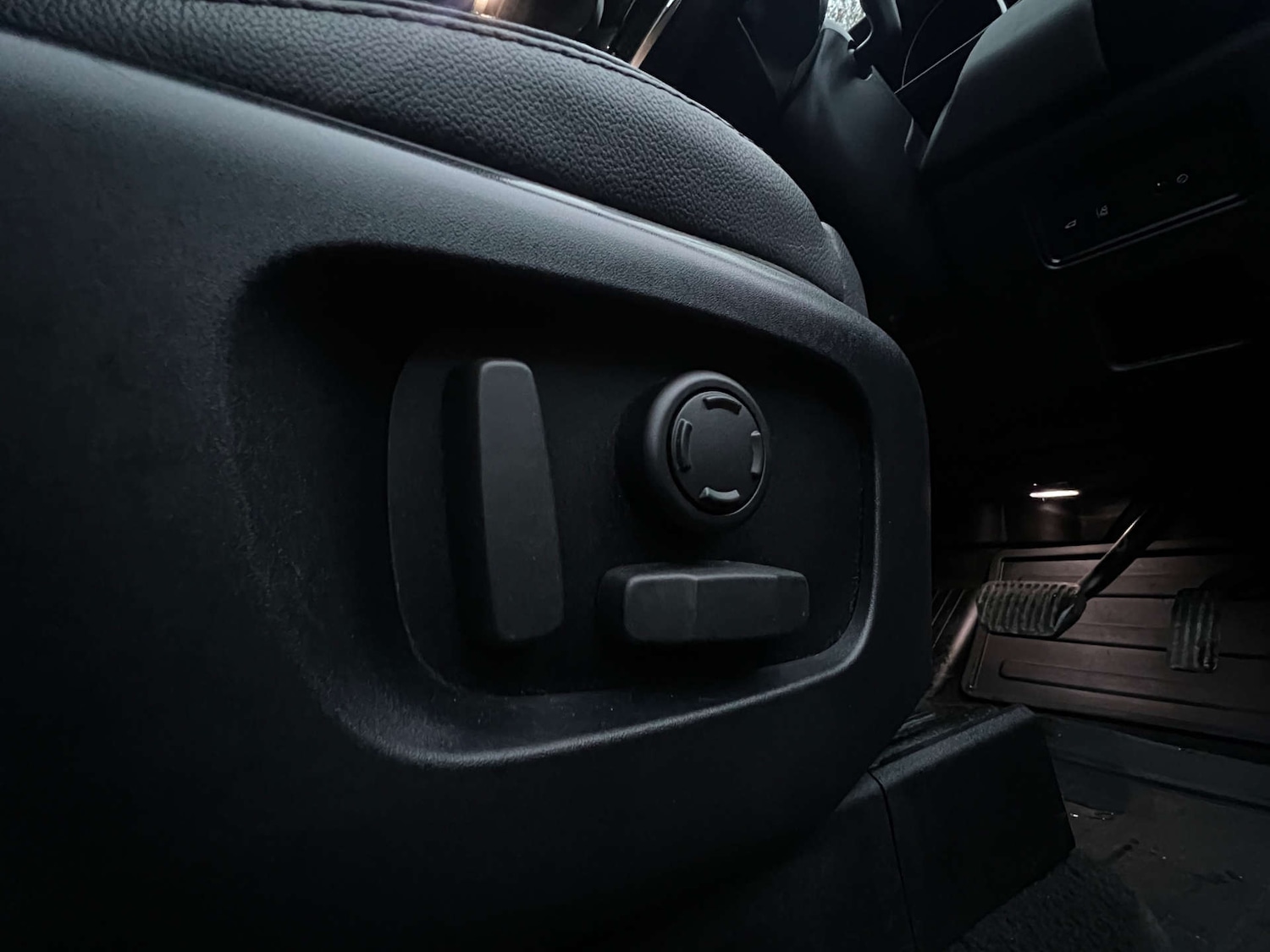 Used Land Rover Discovery 2018 for sale - 77152844: Photo 91