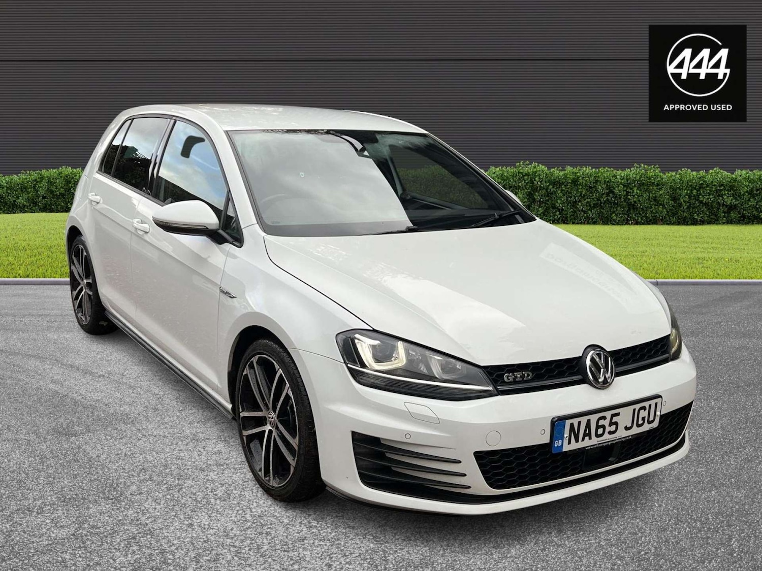 Used Volkswagen Golf 2015 for sale - 77138698: Photo 1