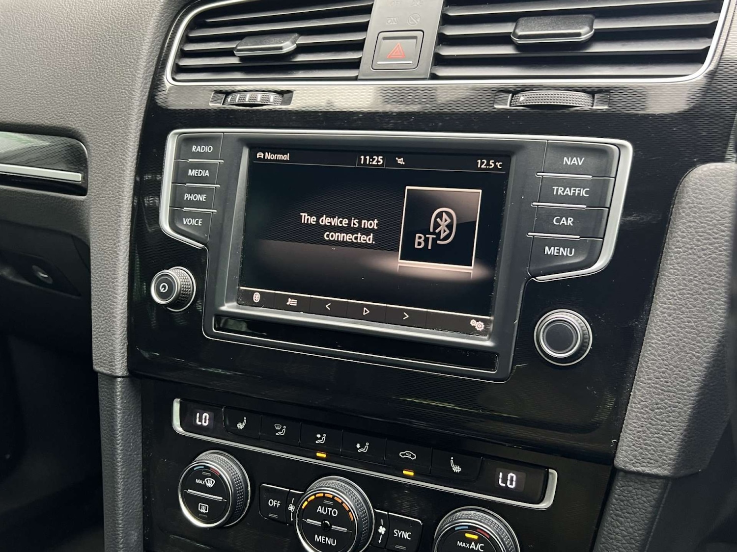 Used Volkswagen Golf 2015 for sale - 77138698: Photo 37