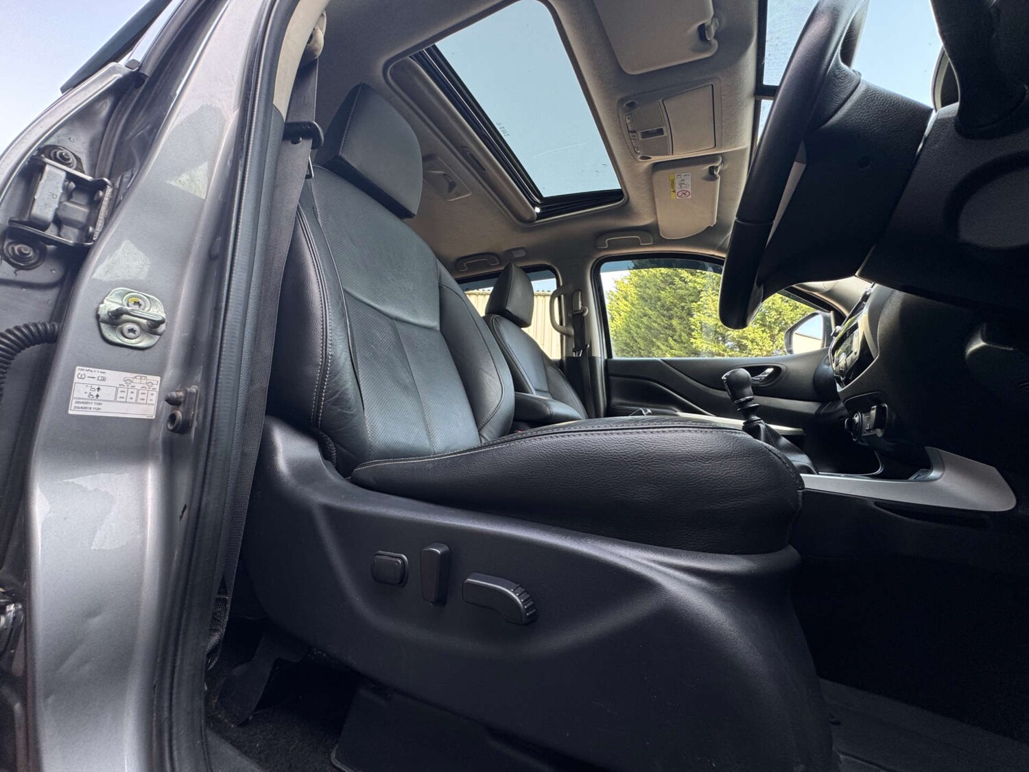 Used Nissan Navara 2020 for sale - 77813593: Photo 17