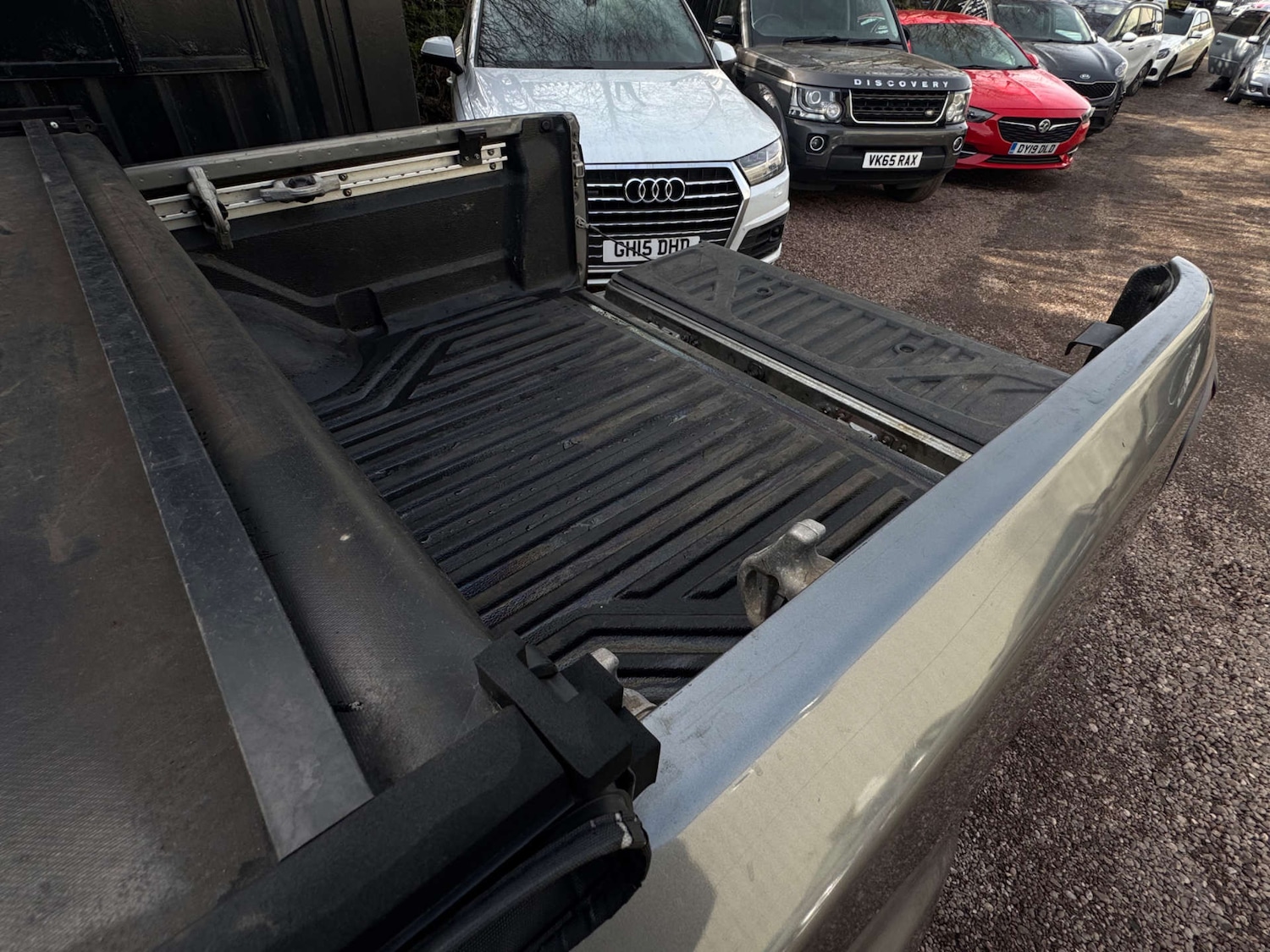 Used Nissan Navara 2020 for sale - 77813593: Photo 45