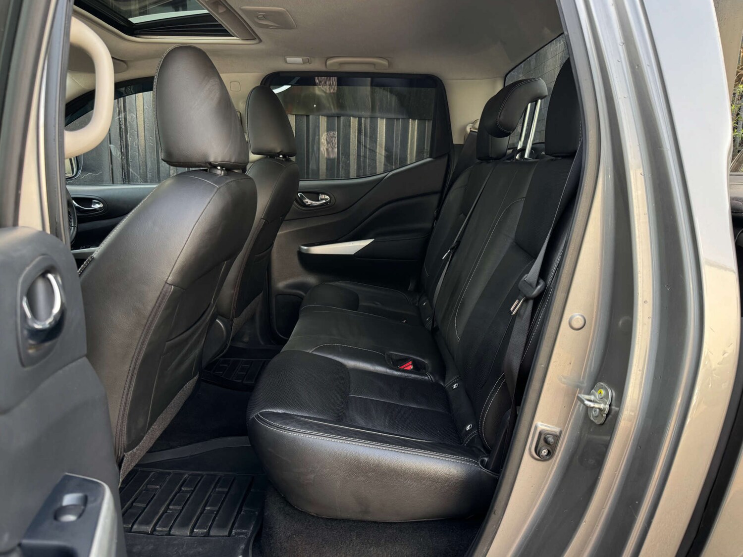 Used Nissan Navara 2020 for sale - 77813593: Photo 47