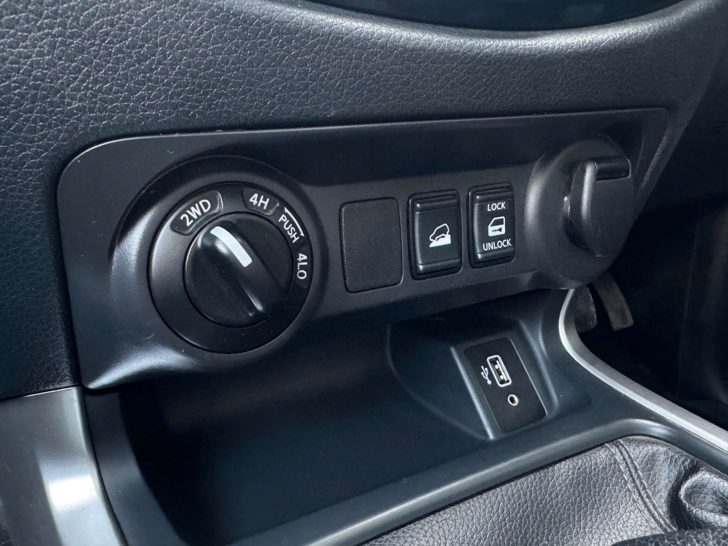 Used Nissan Navara 2020 for sale - 77813593: Photo 58