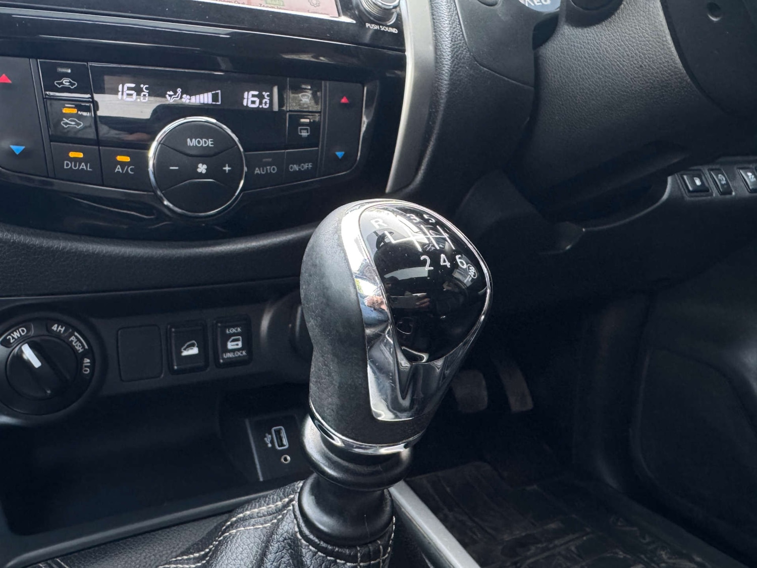 Used Nissan Navara 2020 for sale - 77813593: Photo 59